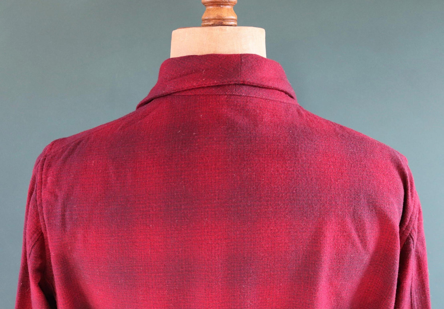 Vintage 1930s 30s 1940s 40s Pendleton red burgundy maroon tartan shadow plaid wool dressing gown robe belted made in USA smoking jacket 50”