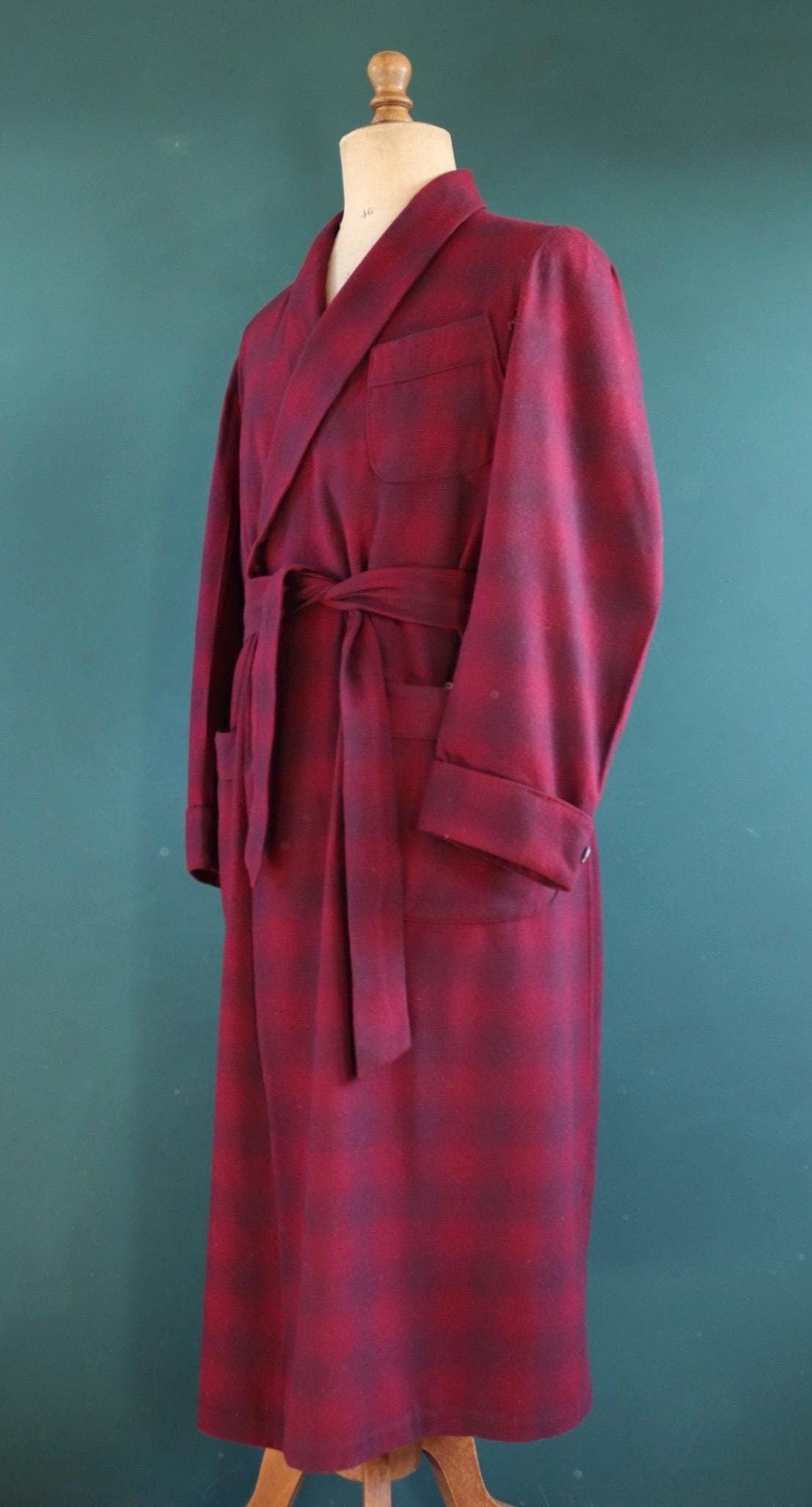 Vintage 1930s 30s 1940s 40s Pendleton red burgundy maroon tartan shadow plaid wool dressing gown robe belted made in USA smoking jacket 50”