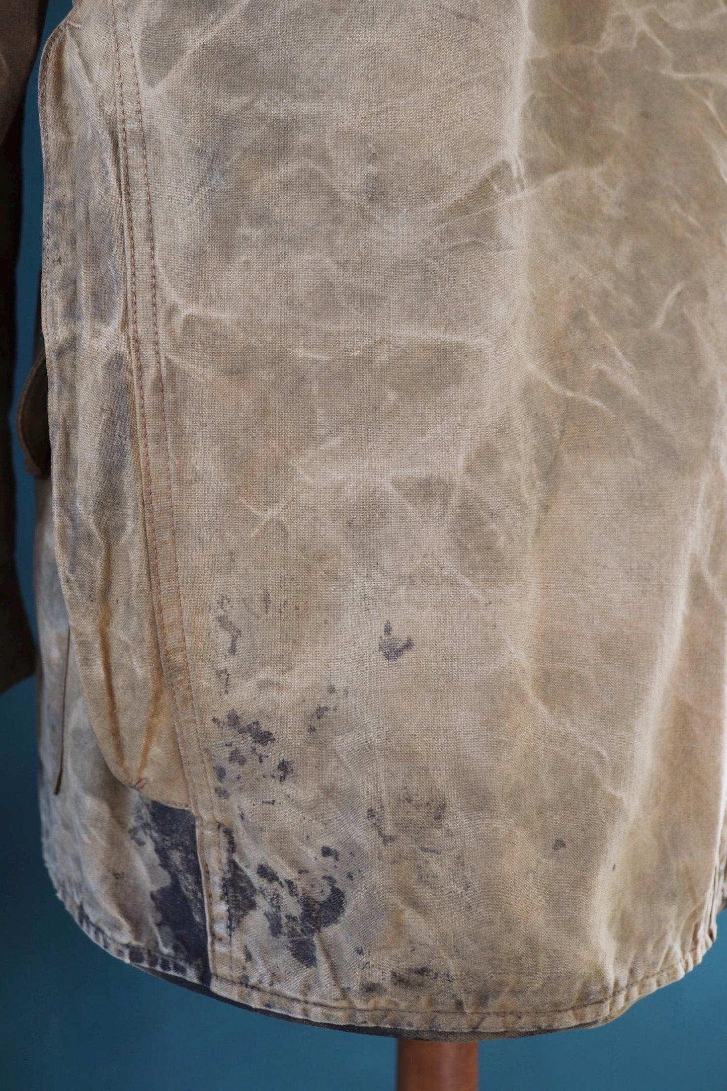 Vintage 1930s 30s 1940s 40s tin cloth duck cotton canvas hunting shooting jacket 47” chest Drybak American workwear work chore distressed