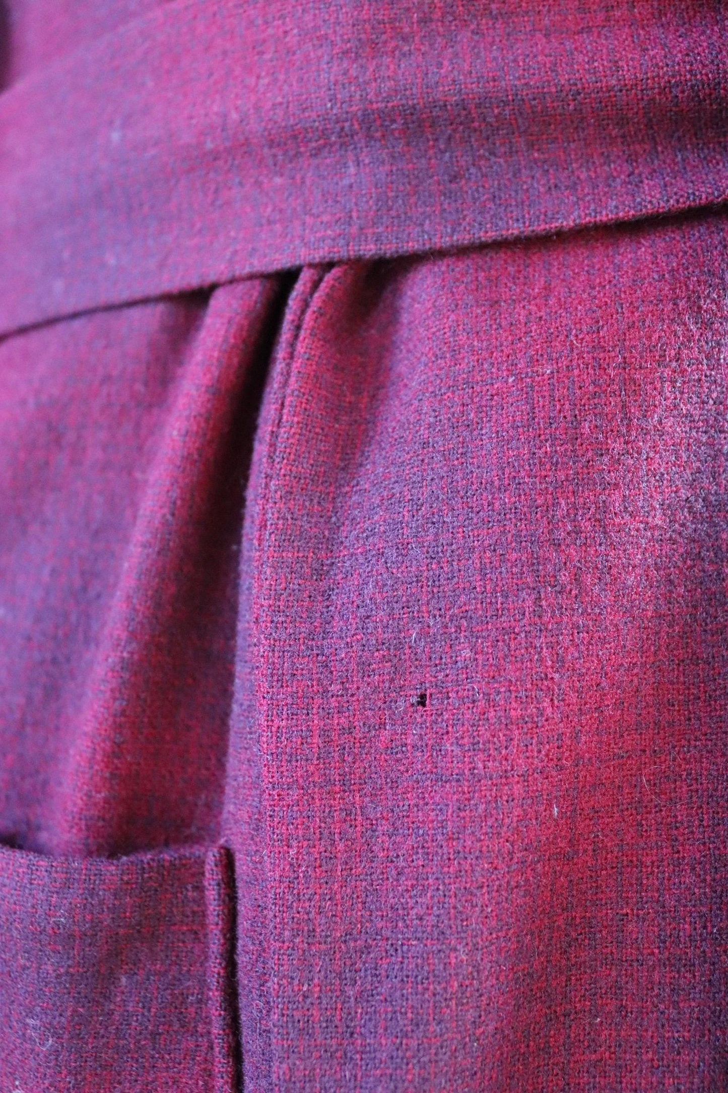 Vintage 1930s 30s 1940s 40s Pendleton red burgundy maroon tartan shadow plaid wool dressing gown robe belted made in USA smoking jacket 50”