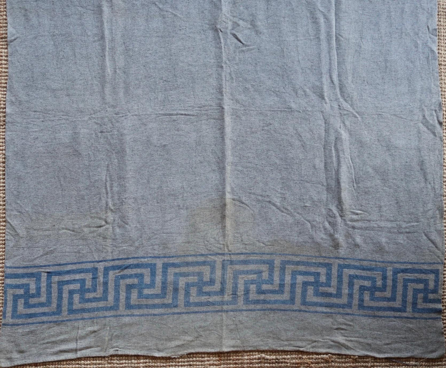 Vintage Whirling Log blanket rug 1930s 1940s grey blue South Western woven picnic camping sofa wall hanging 64" x 74" car van