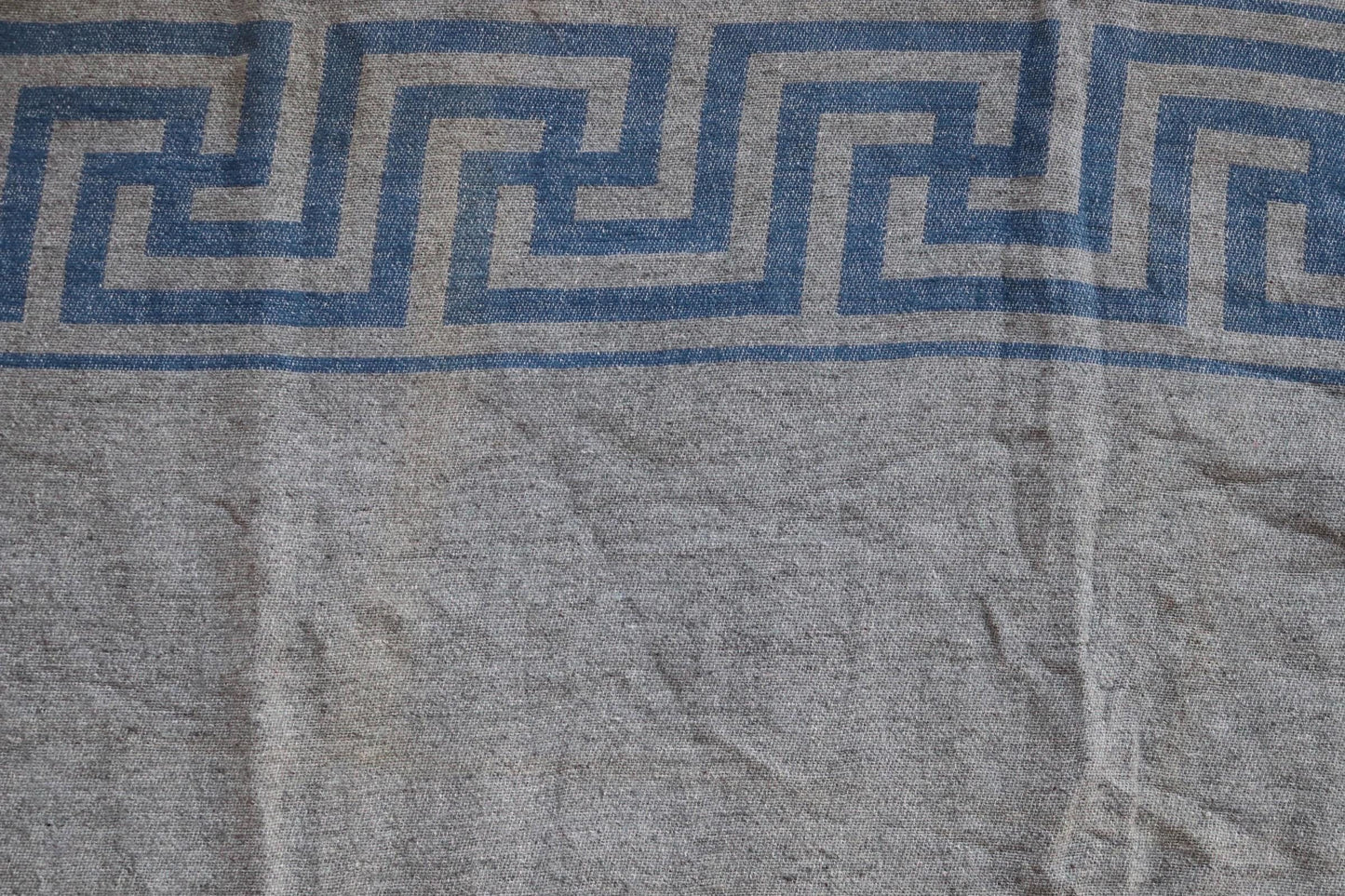 Vintage Whirling Log blanket rug 1930s 1940s grey blue South Western woven picnic camping sofa wall hanging 64" x 74" car van