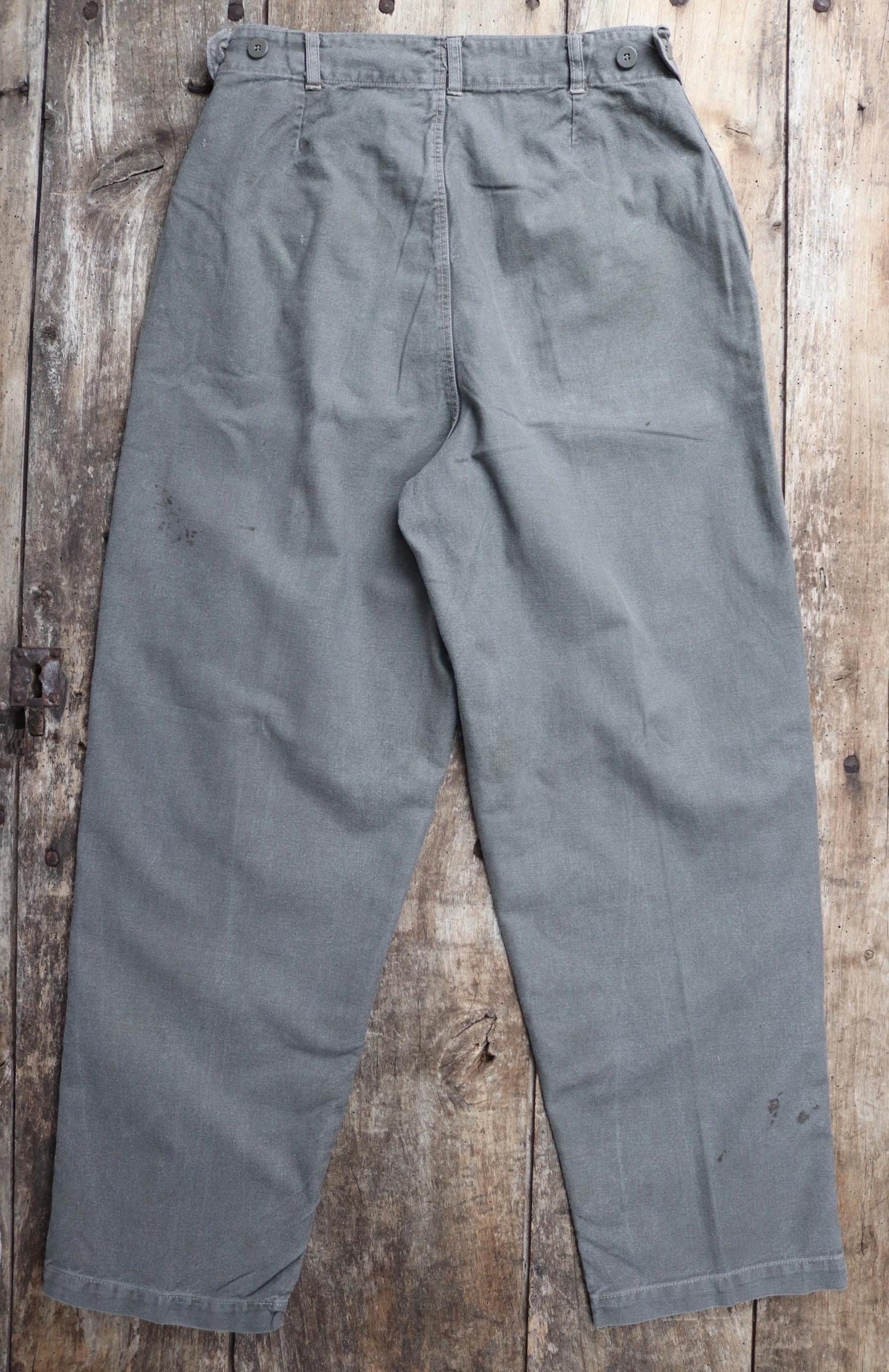 Vintage cargo pants trousers 1940s 1950s Swedish military women’s cotton twill utility field workwear work chore 26” 28” x 28”