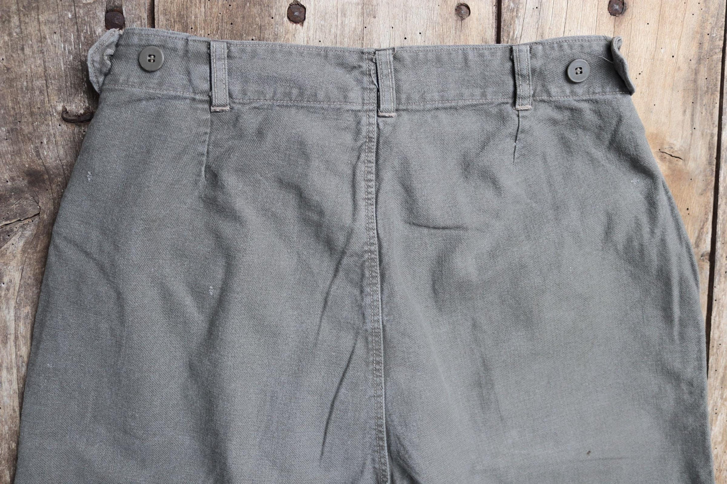 Vintage cargo pants trousers 1940s 1950s Swedish military women’s cotton twill utility field workwear work chore 26” 28” x 28”