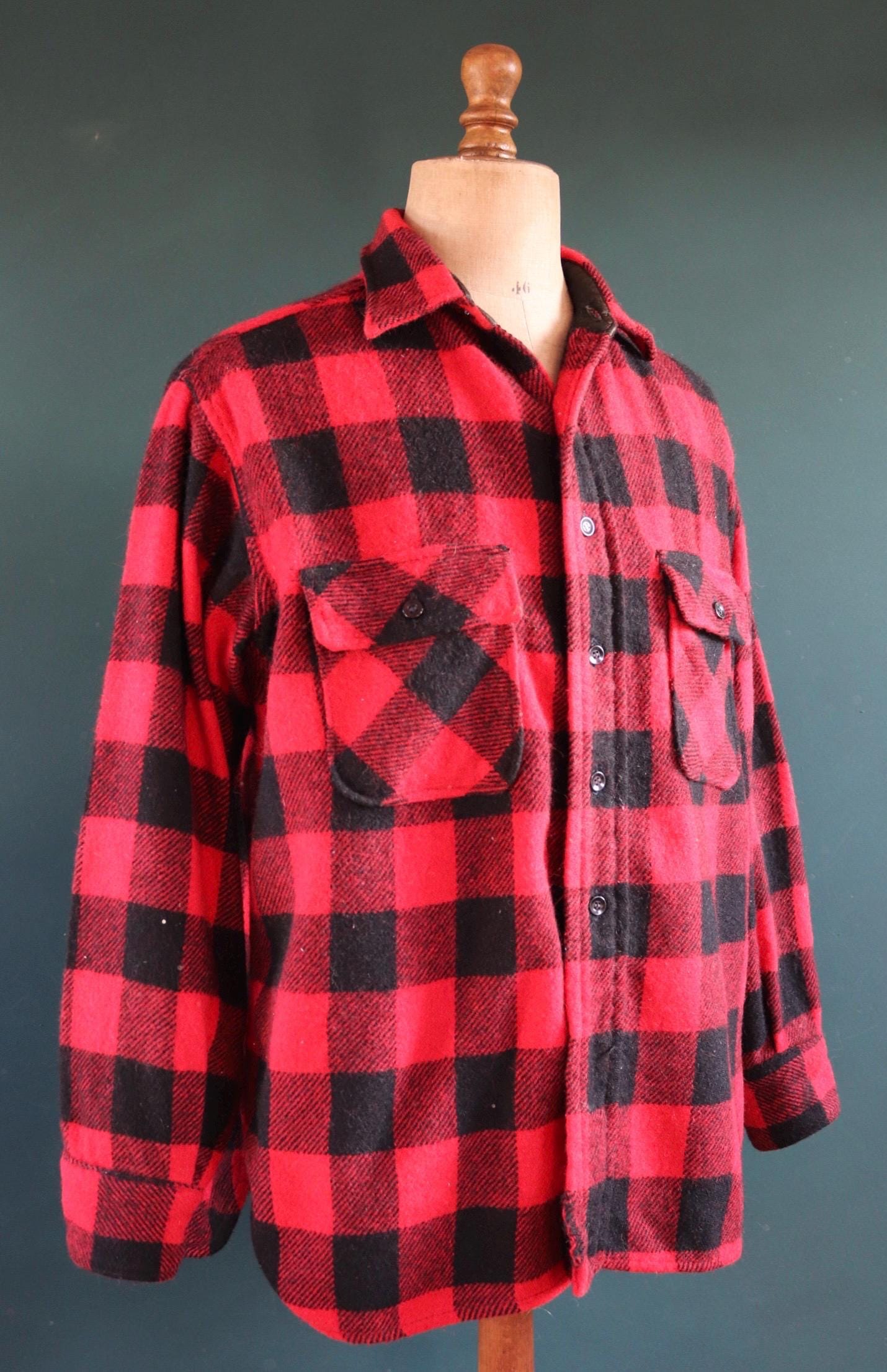 Vintage 1960s 60s 1970s 70s red black buffalo plaid thick wool shirt Penneys Towncraft 51” chest hunting camping workwear hunting logger