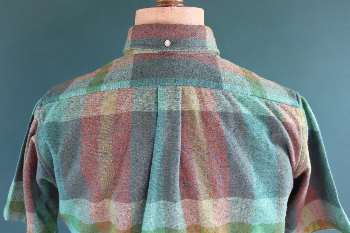 Vintage 1970s Ivy style shirt - Kennington California - windowpane checked - short sleeve - button down collar - green teal blue - 44" chest