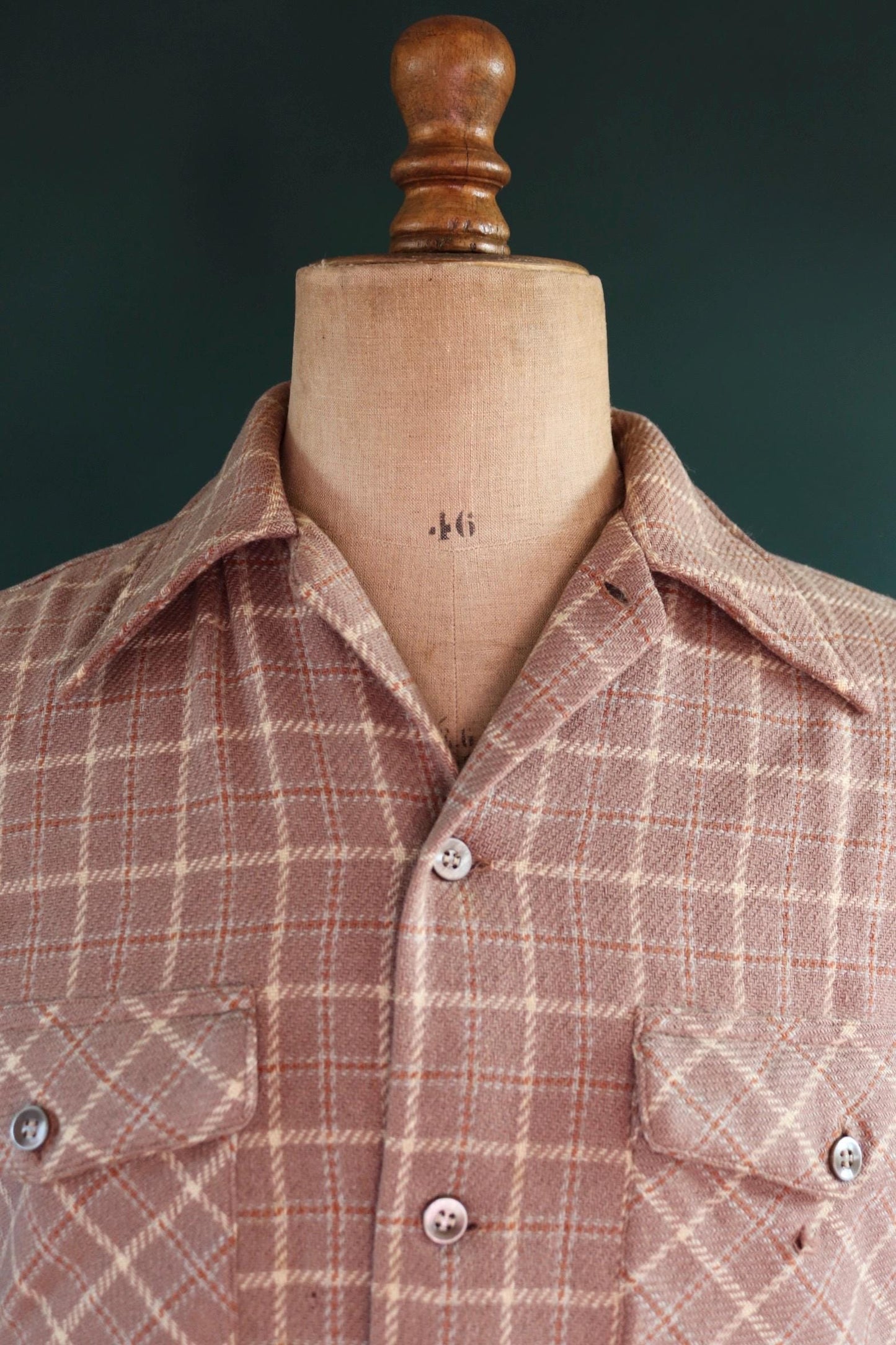 Vintage 1940s 40s Arrow brown lavender heather wool plaid checked shirt 46” chest swallowtail collar