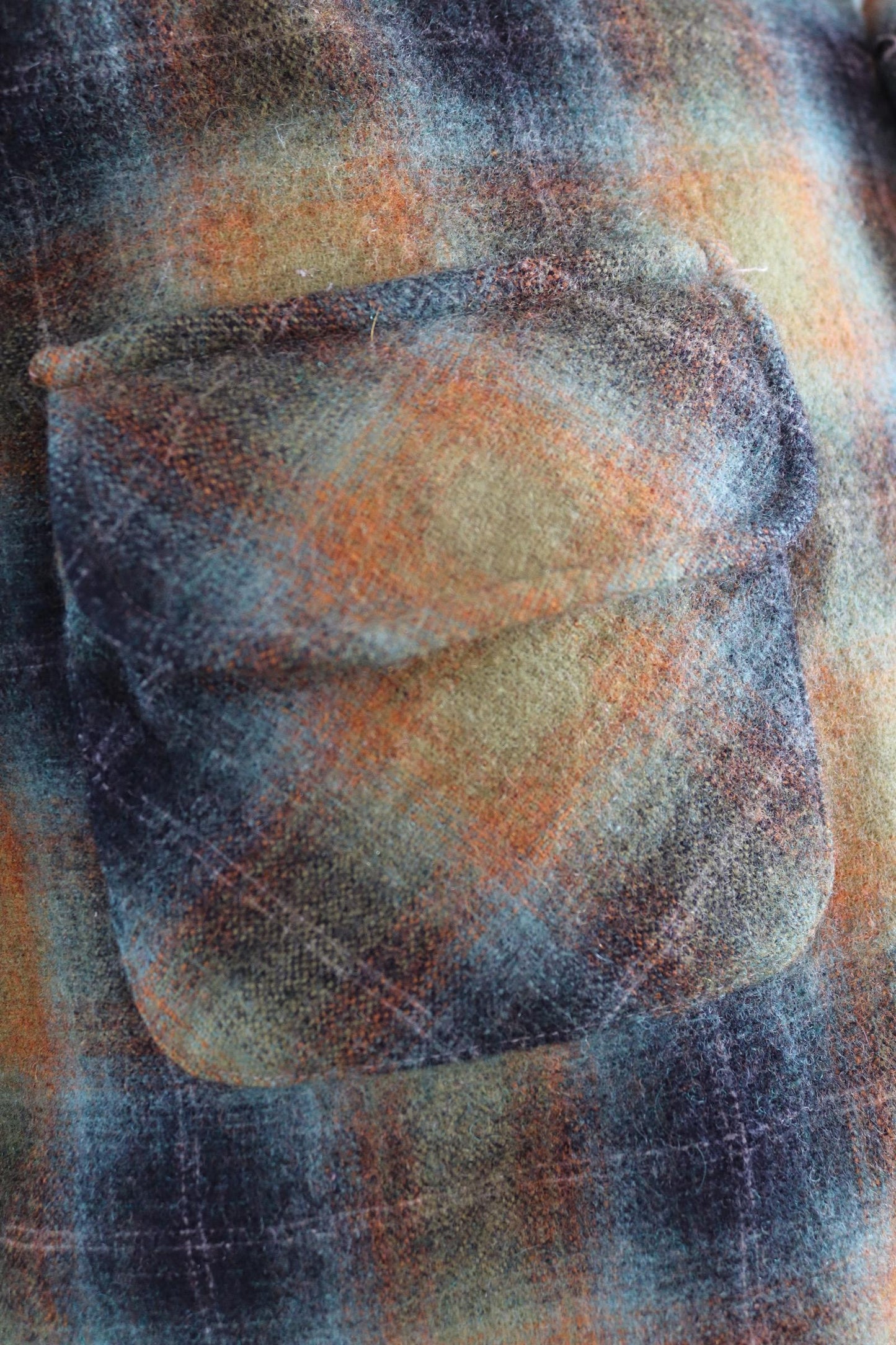 Vintage 1960s 60s 1970s 70s green blue black shadow plaid wool shirt Penneys Towncraft 45” chest loop collar