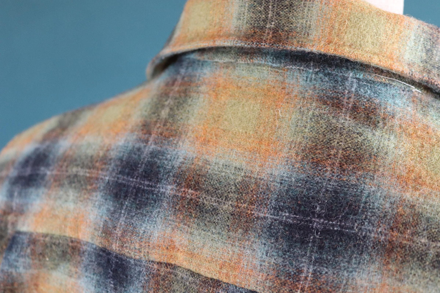 Vintage 1960s 60s 1970s 70s green blue black shadow plaid wool shirt Penneys Towncraft 45” chest loop collar