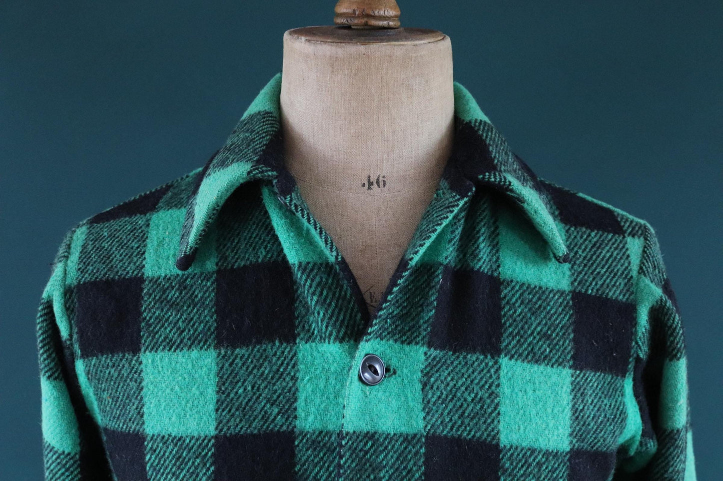 Vintage 1970s 70s green black buffalo plaid thick wool shirt Regal made in Canada 40” chest hunting camping workwear hunting logger