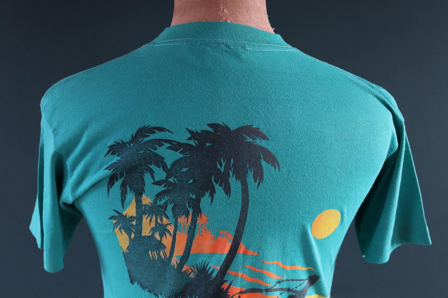 Vintage 1980s 80s 1990s 90s teal green Kona Coast surf palm tree print sports sportswear pocket t shirt 38” chest