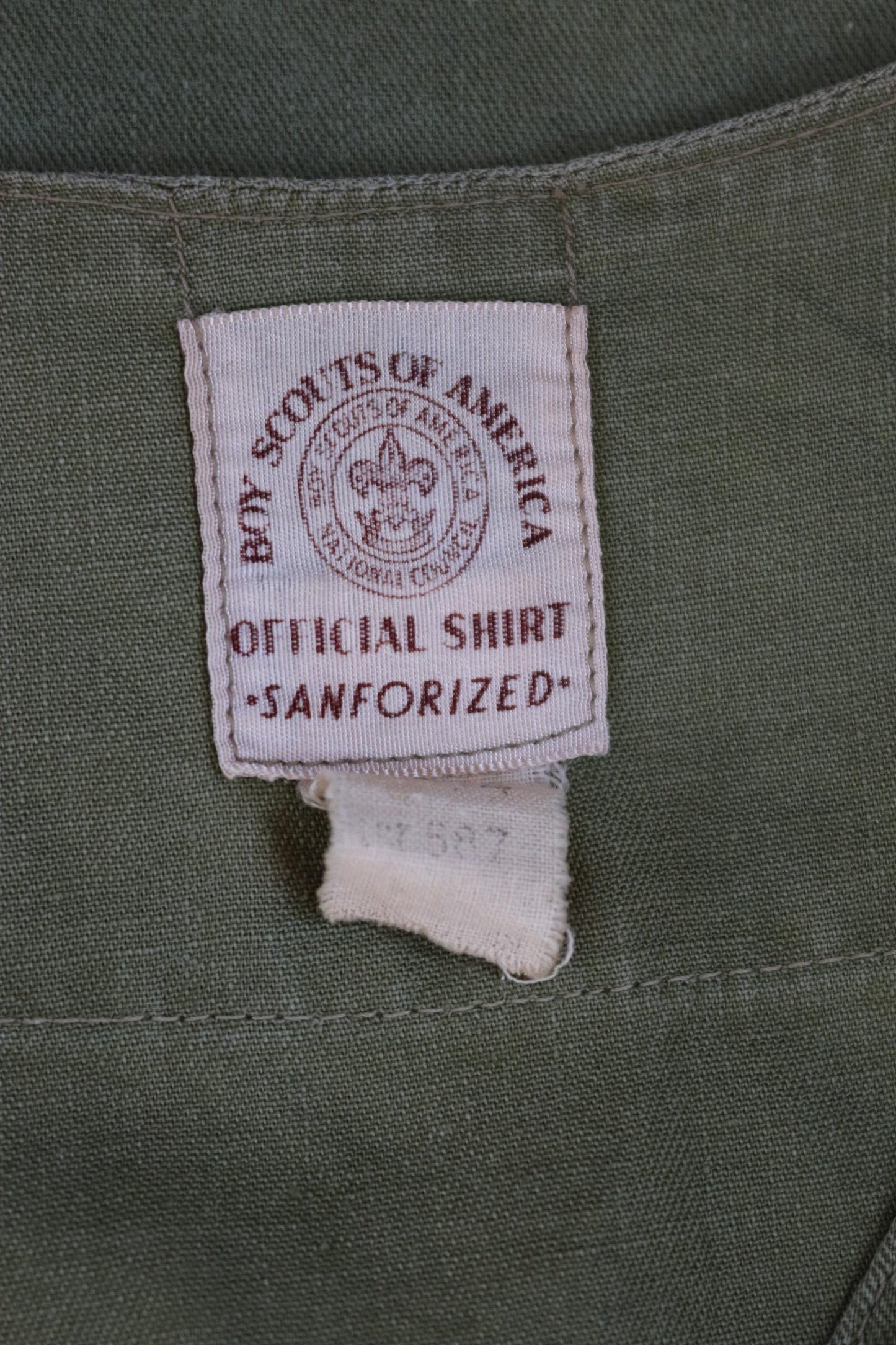 Vintage 1950s 1960s BSA shirt khaki green cotton Boy Scouts of America summer camp camping 40" chest patches
