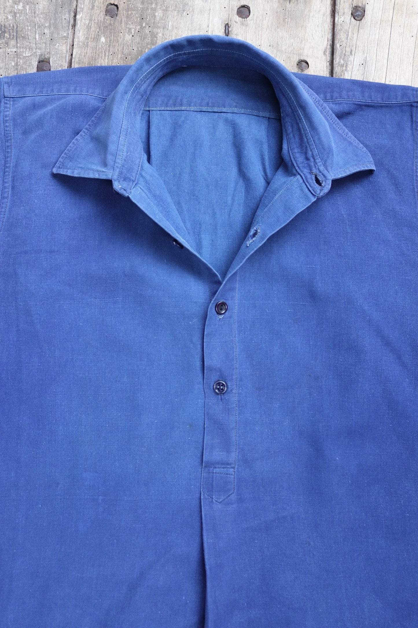 Vintage French workwear shirt 1940s indigo blue cotton work smock pop over 40” chest chore sun faded