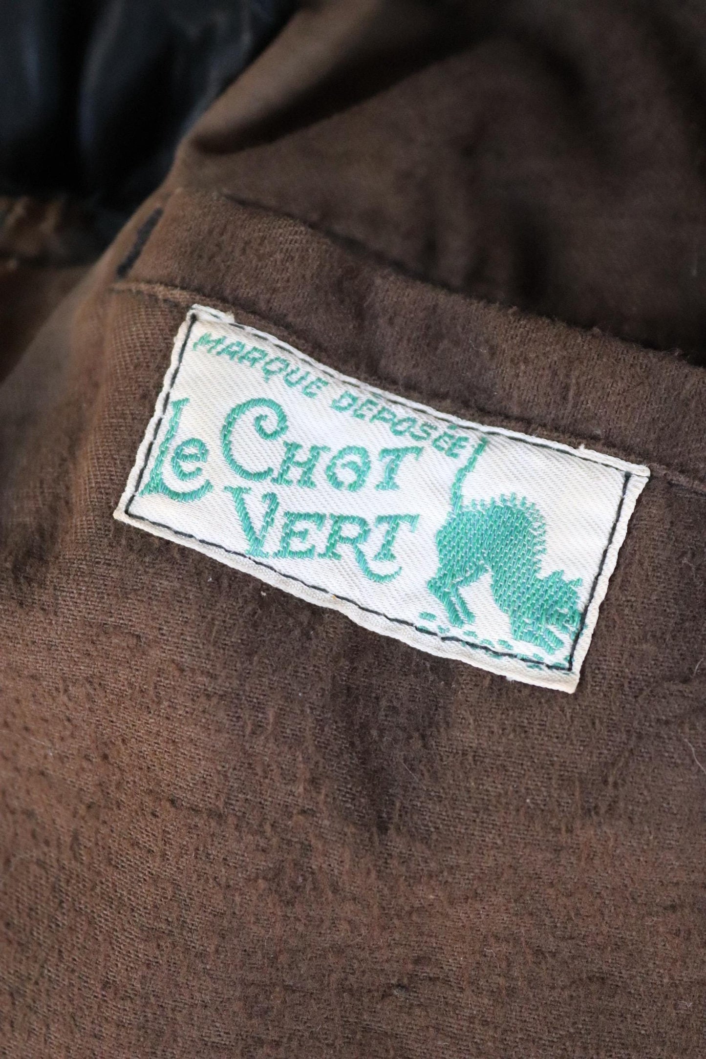 Vintage French workwear jacket brown velours corduroy 1940s 1950s hunting shooting 46” chest chore venery scene buttons