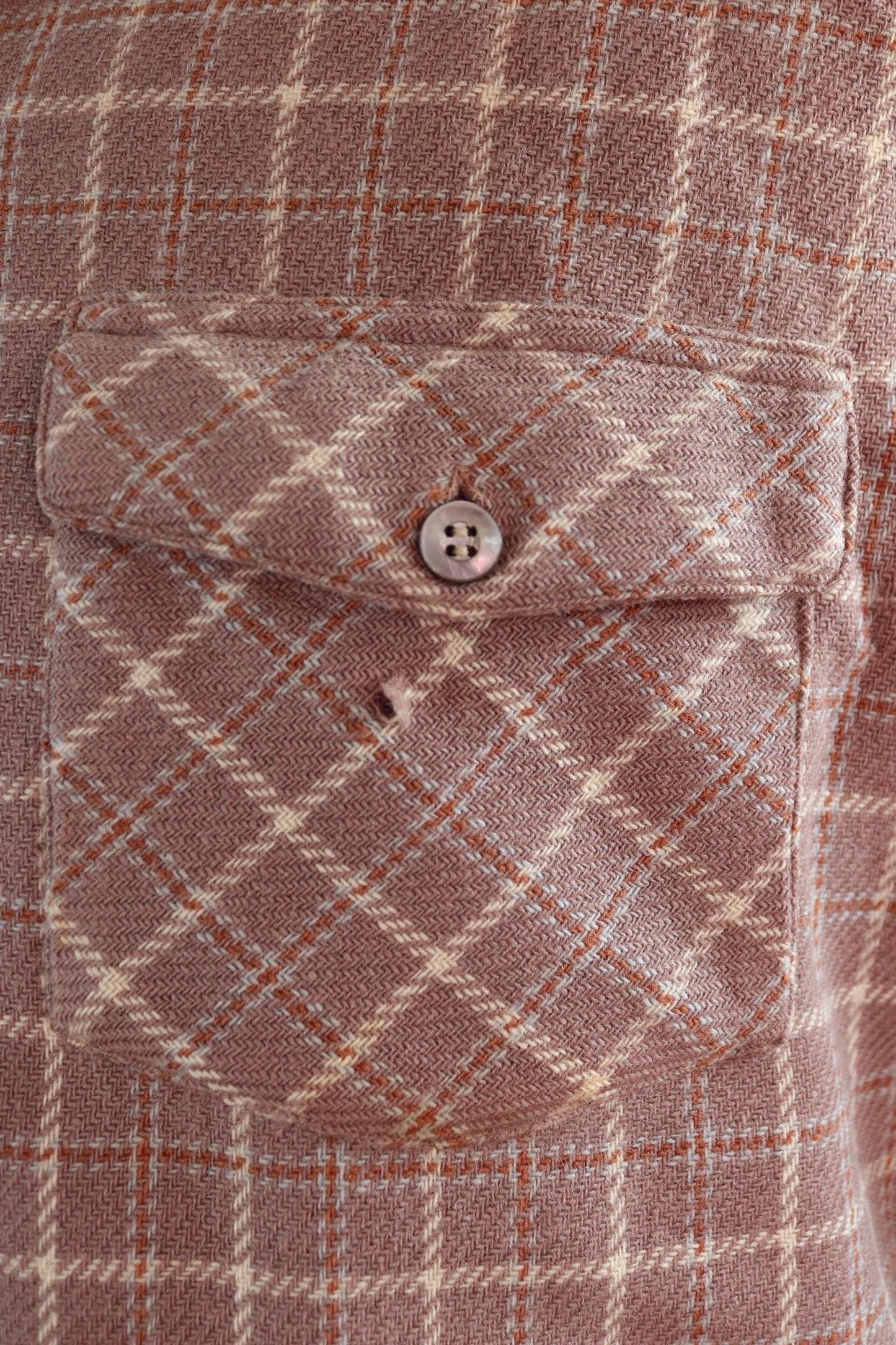 Vintage 1940s 40s Arrow brown lavender heather wool plaid checked shirt 46” chest swallowtail collar