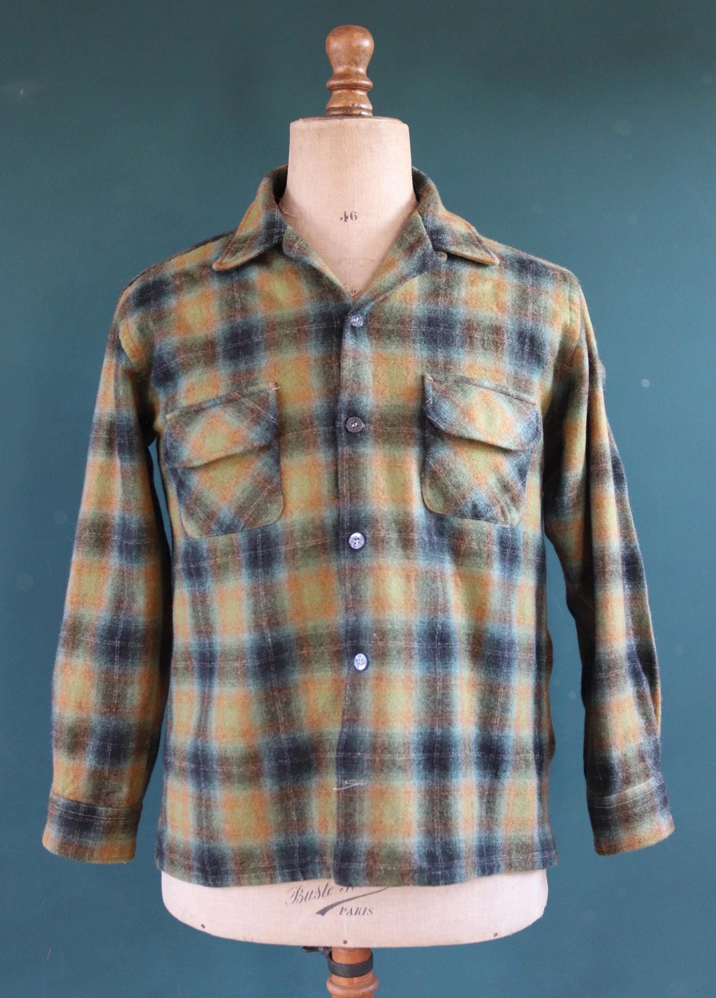 Vintage 1960s 60s 1970s 70s green blue black shadow plaid wool shirt Penneys Towncraft 45” chest loop collar