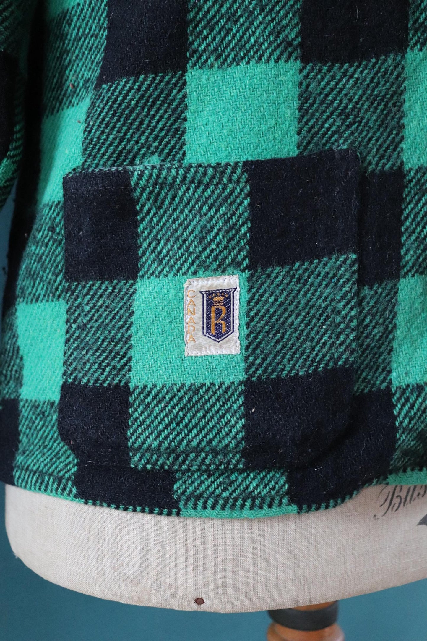 Vintage 1970s 70s green black buffalo plaid thick wool shirt Regal made in Canada 40” chest hunting camping workwear hunting logger