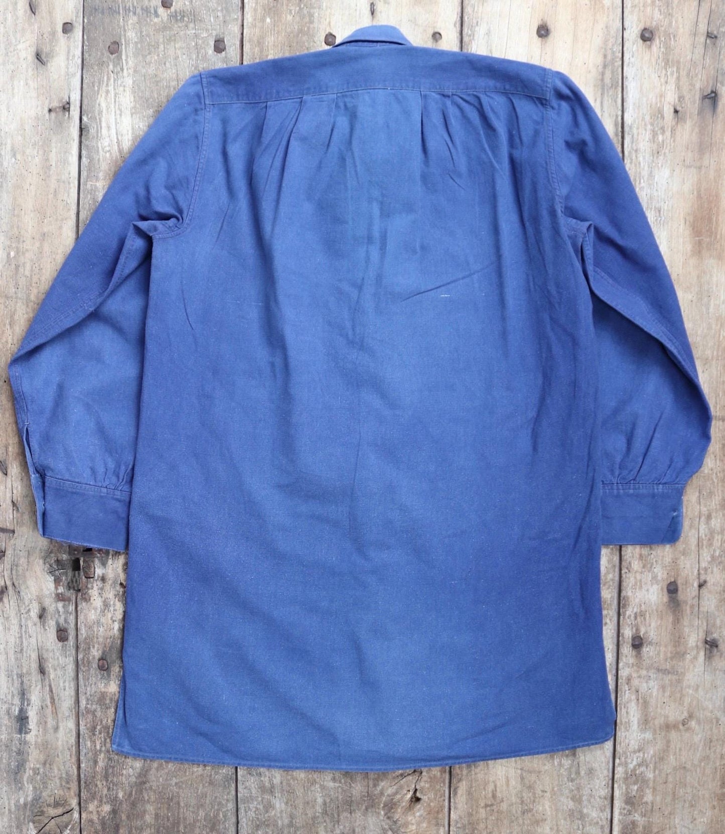 Vintage French workwear shirt 1940s indigo blue cotton work smock pop over 40” chest chore sun faded
