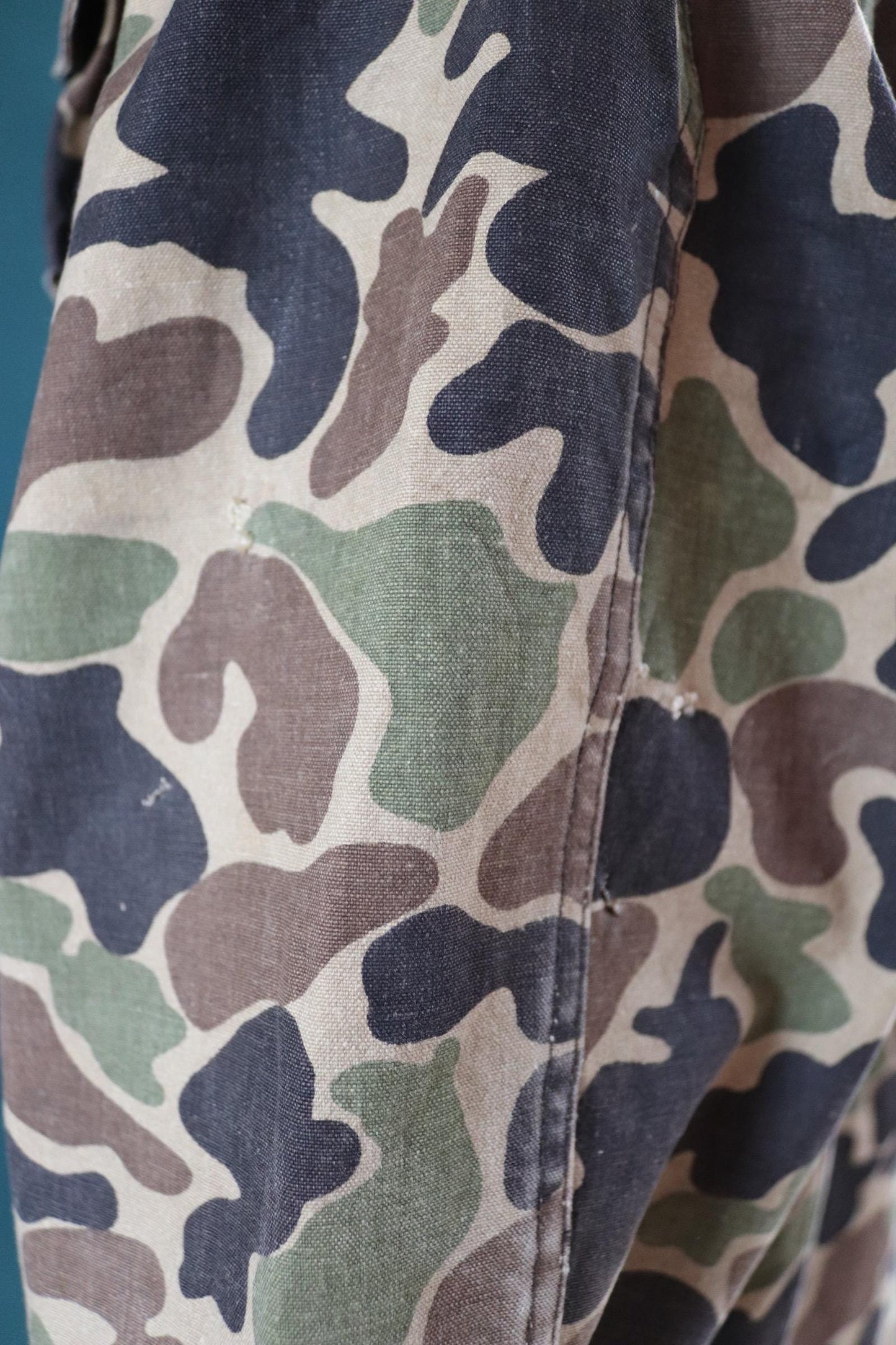 Vintage 1990s 90s Red Head camouflage camo forest woodland American hunting jacket duck cotton canvas 51" chest