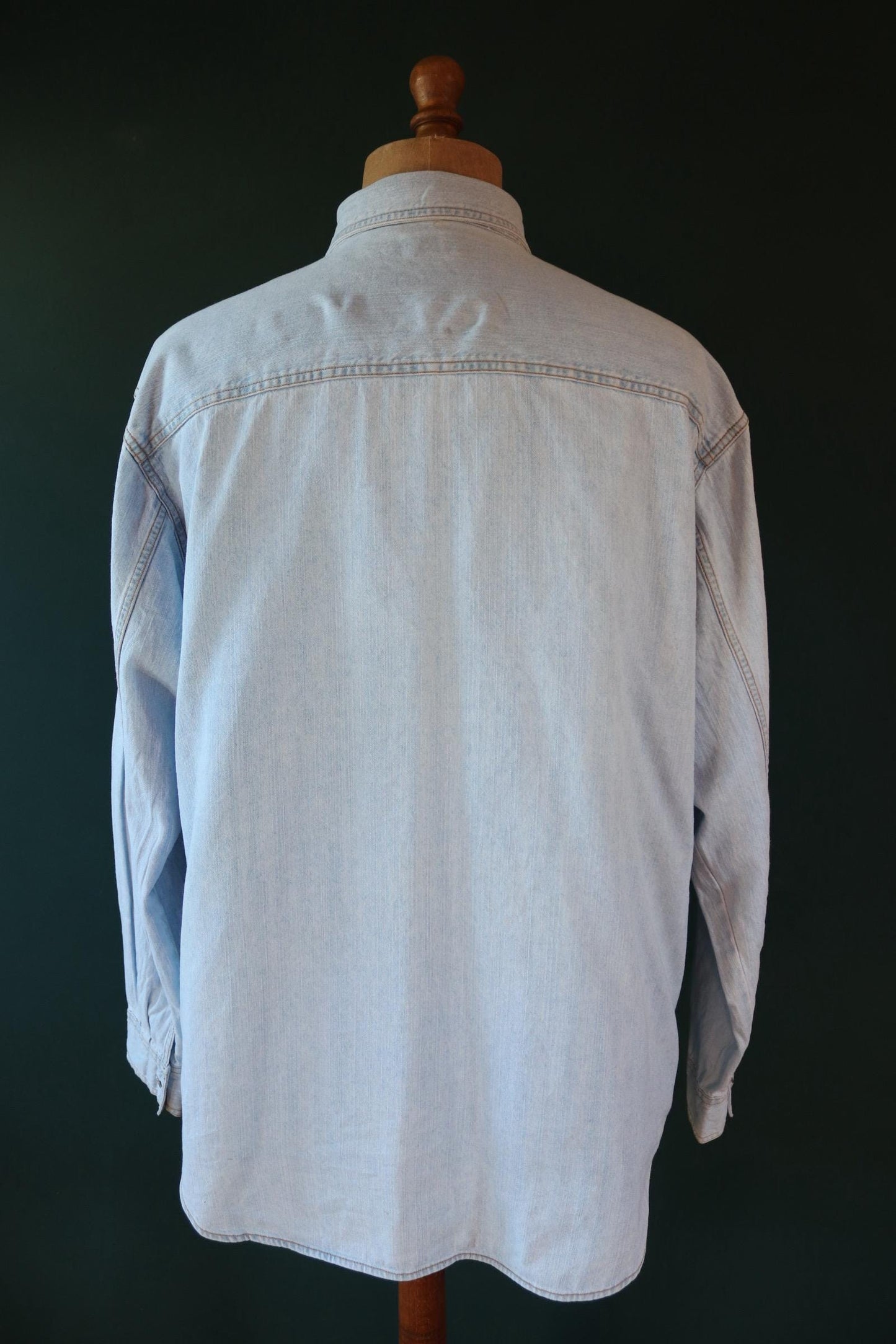 Vintage Levis Levi Strauss pale blue chambray denim shirt cowboy western 50" chest red tab