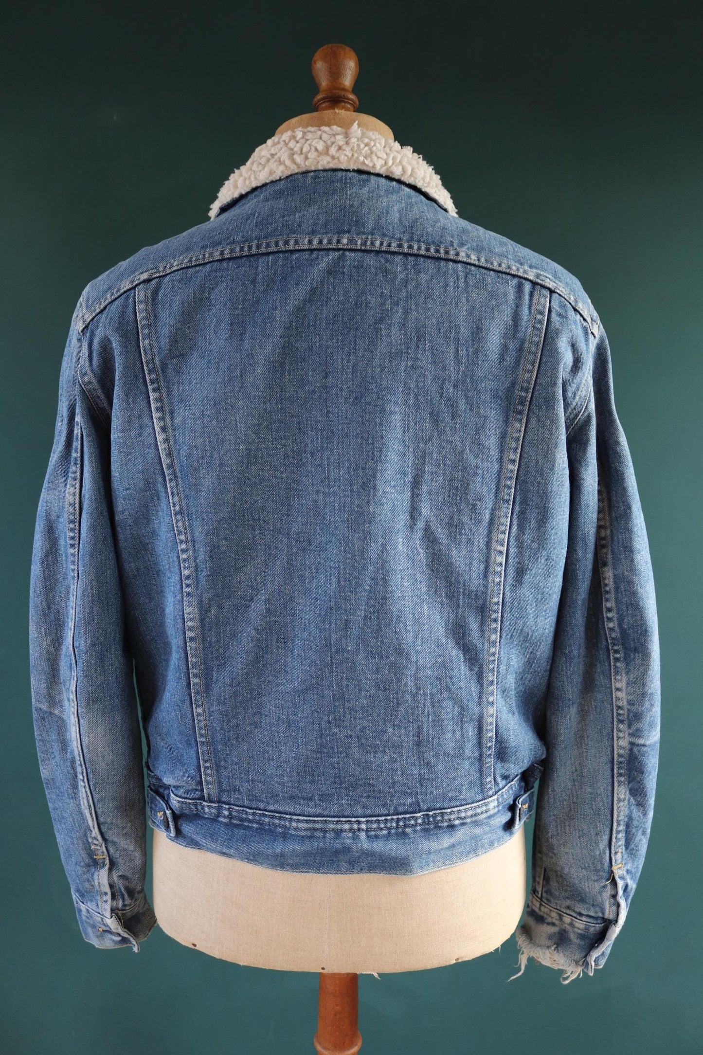 Vintage 1980s 80s Lee Storm Rider denim ranch jacket sherpa lined 44" chest workwear trucker faded