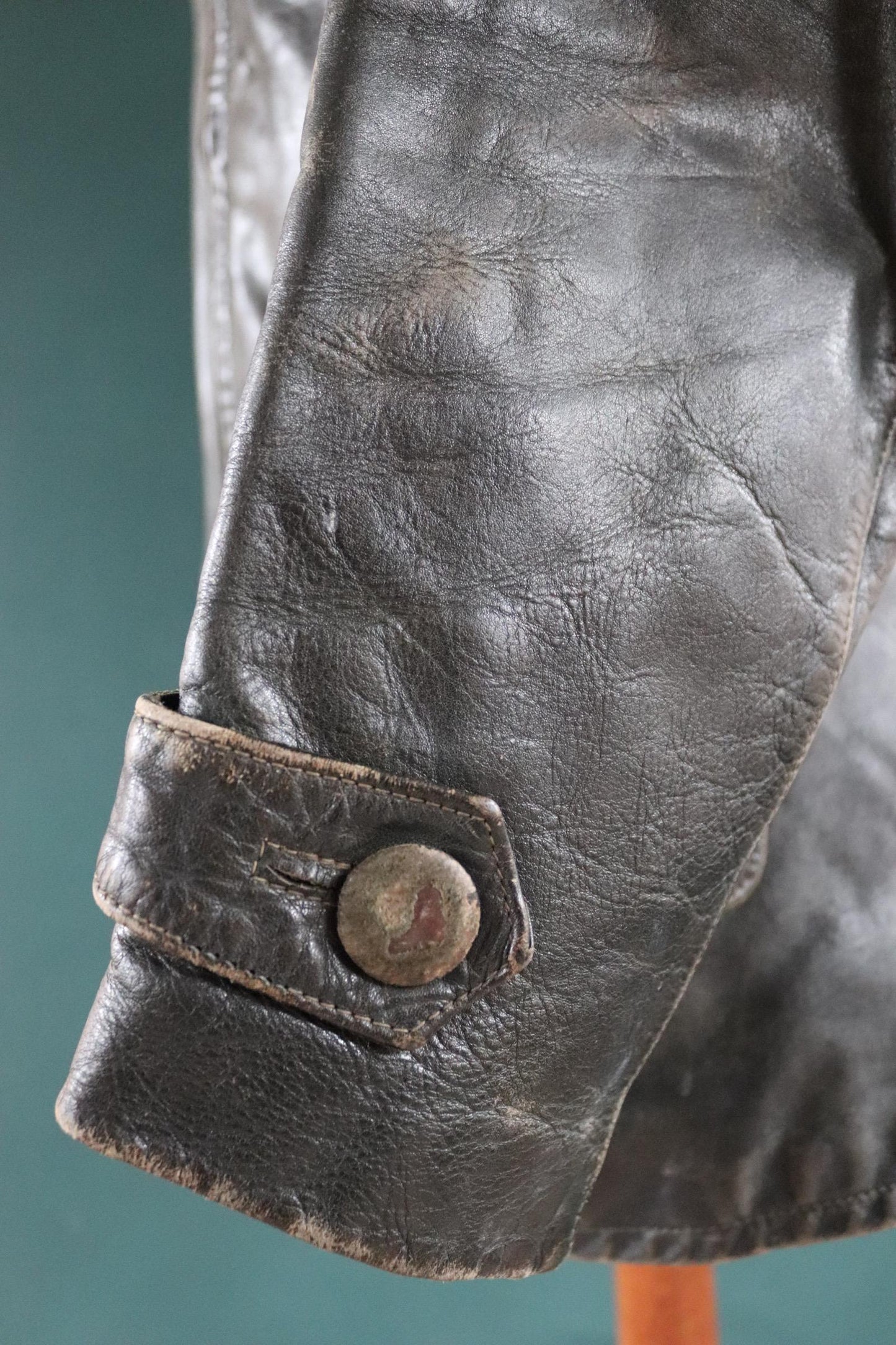 Vintage 1950s 50s 1960s 60s leather jacket German dark green horsehide biker motorcycle car coat 42” chest