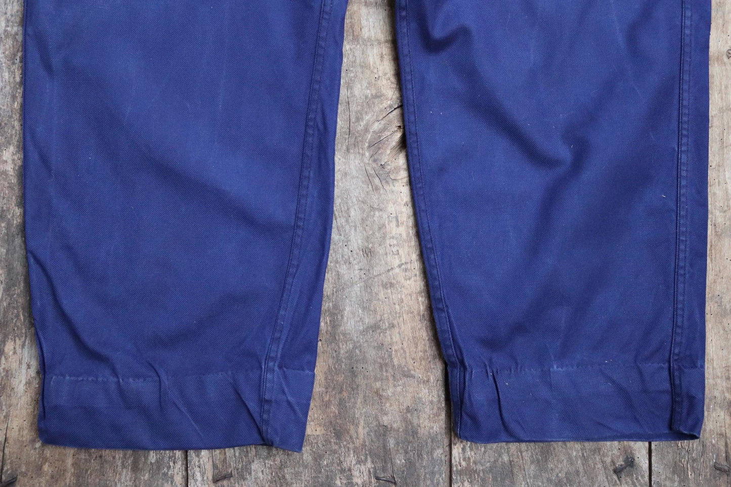 Vintage French workwear trousers pants 1960s 1970s indigo cotton twill work chore 46” x 27”