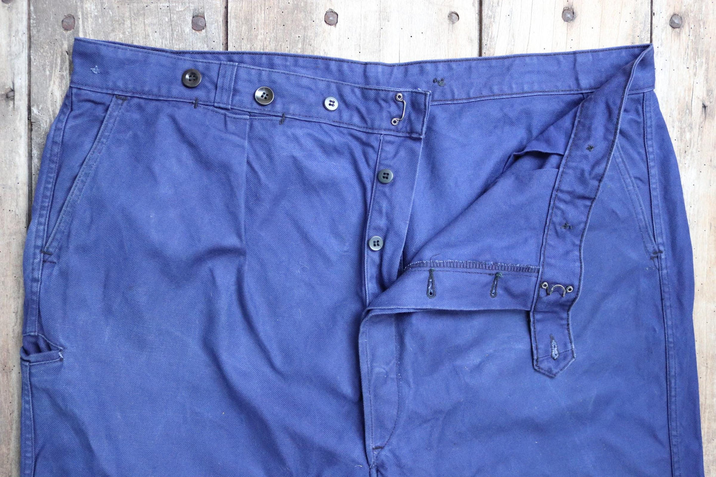 Vintage French workwear trousers pants 1960s 1970s indigo cotton twill work chore 46” x 27”