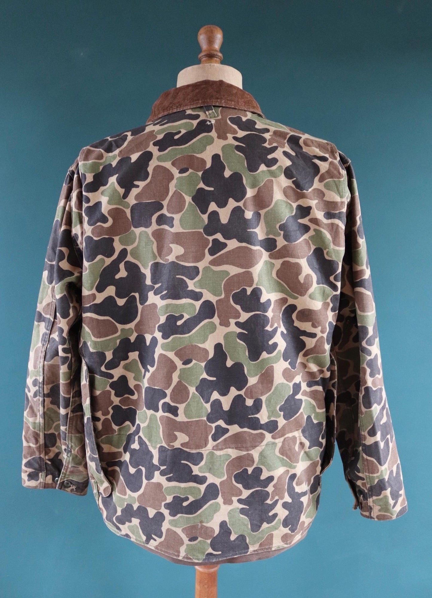 Vintage 1990s 90s Red Head camouflage camo forest woodland American hunting jacket duck cotton canvas 51" chest