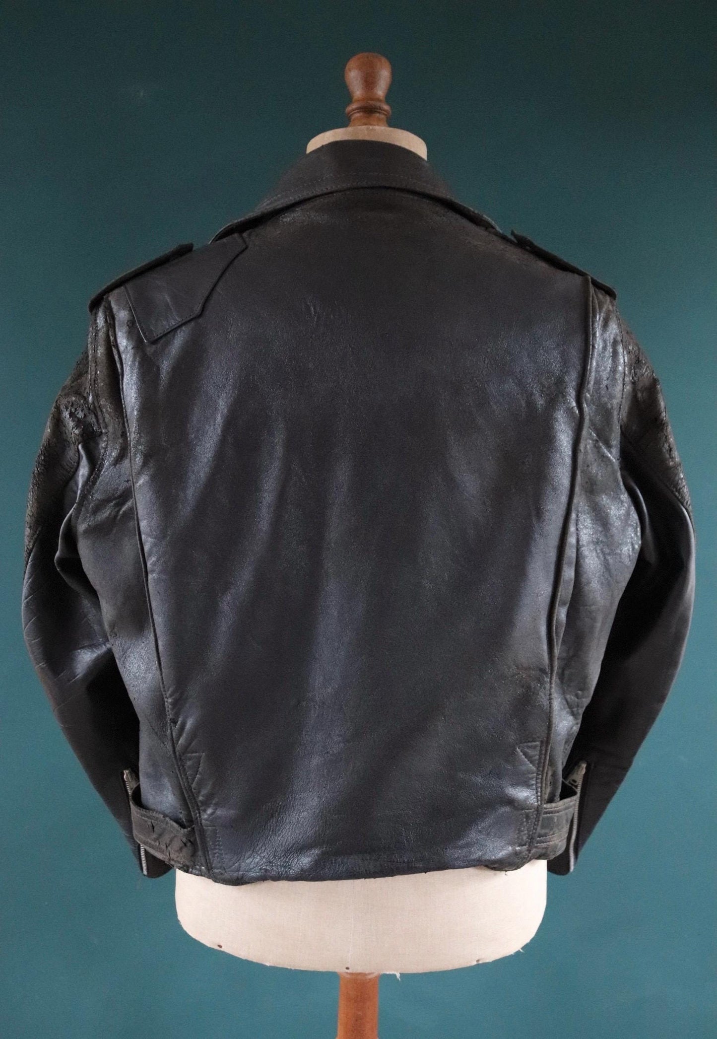 Vintage 1960s 60s black leather jacket Aviakit Lewis Leathers biker motorcycle 45” chest ball chain Lightning zipper patches BSA