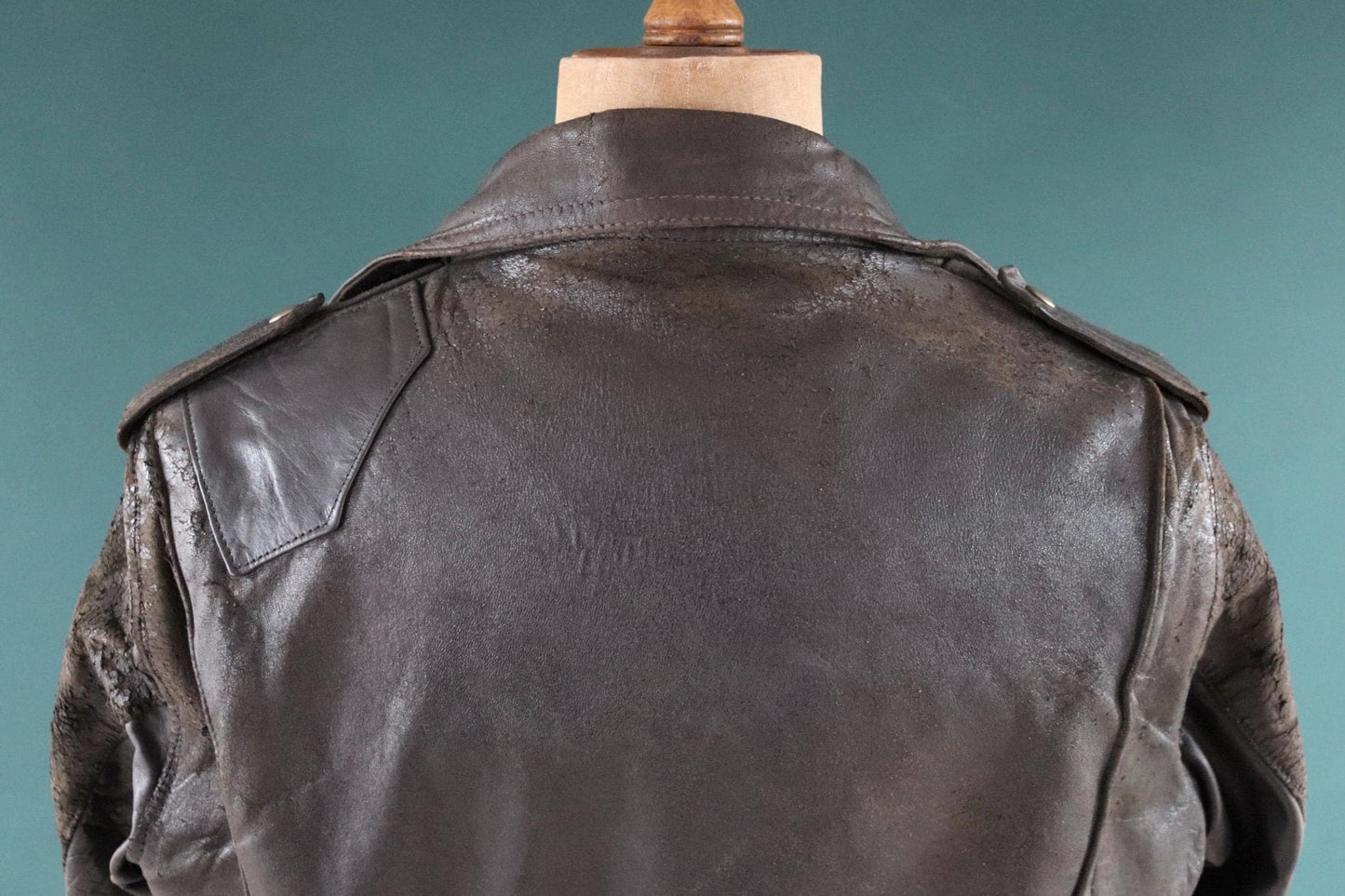 Vintage 1960s 60s black leather jacket Aviakit Lewis Leathers biker motorcycle 45” chest ball chain Lightning zipper patches BSA