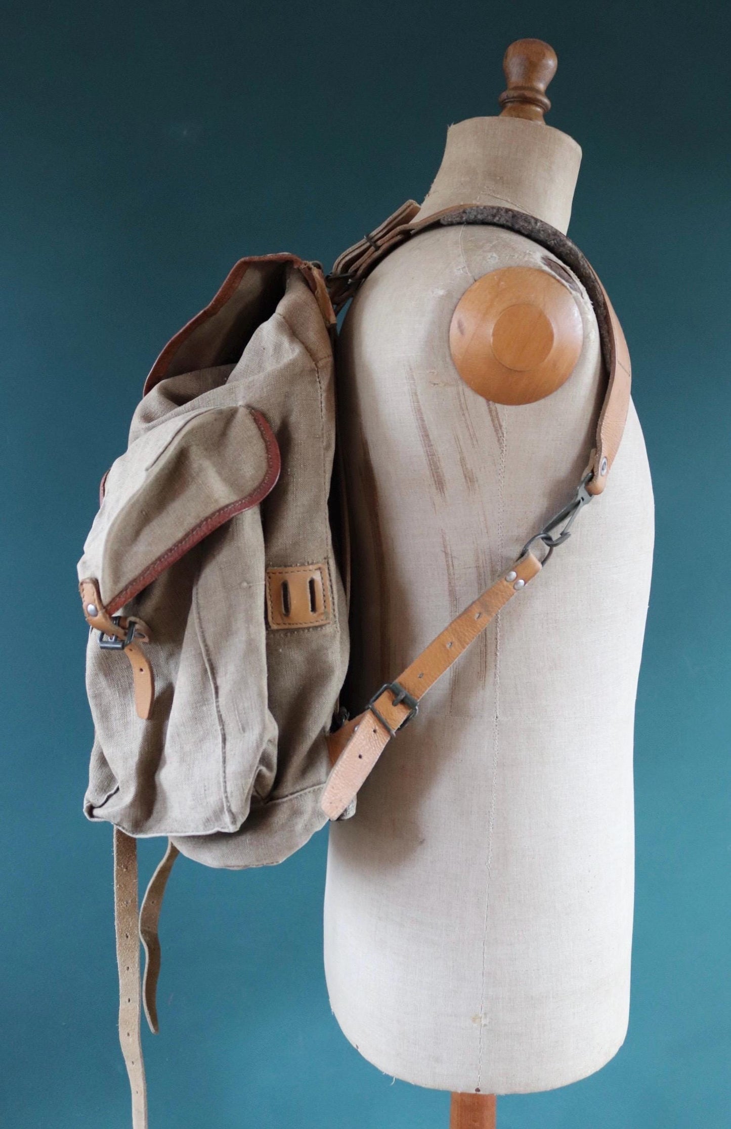 Vintage 1950s 50s French army military Lafuma khaki green rucksack backpack leather cotton canvas camping gear hiking metal frame