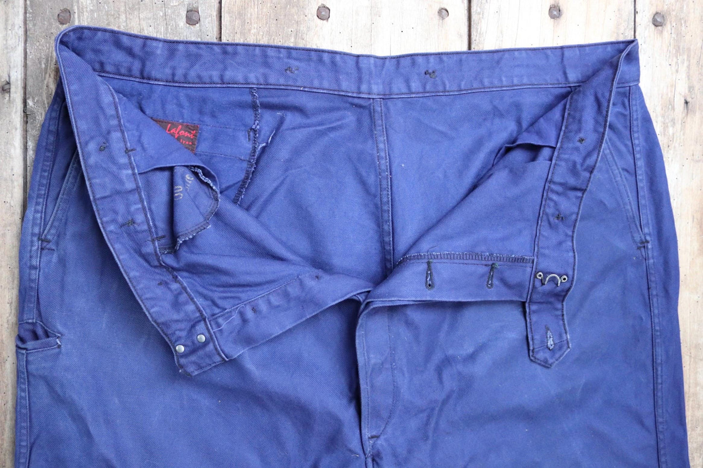 Vintage French workwear trousers pants 1960s 1970s indigo cotton twill work chore 46” x 27”