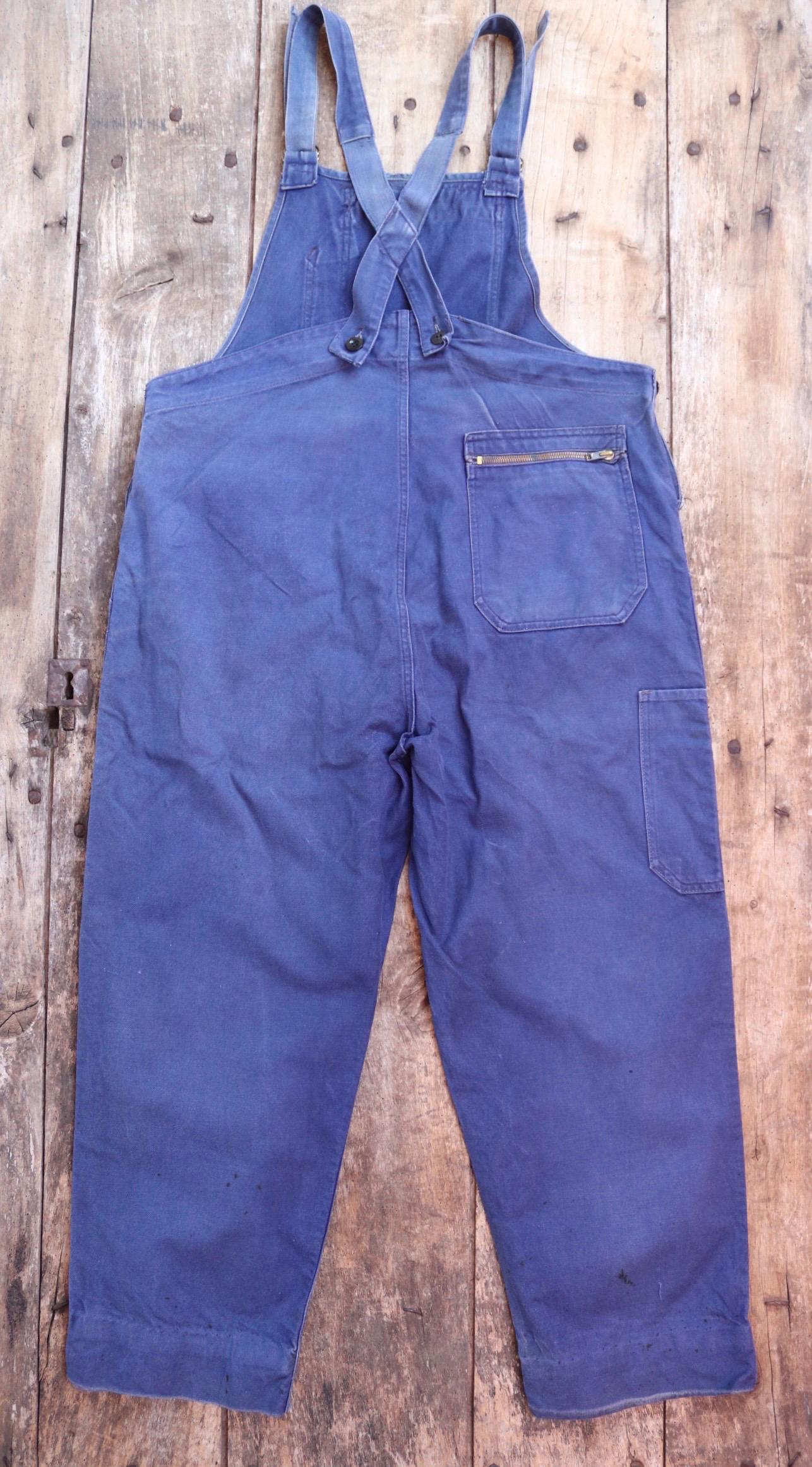 Vintage French blue workwear overalls dungarees 1950s sun faded cotton twill work chore 40” x 26” darned repaired