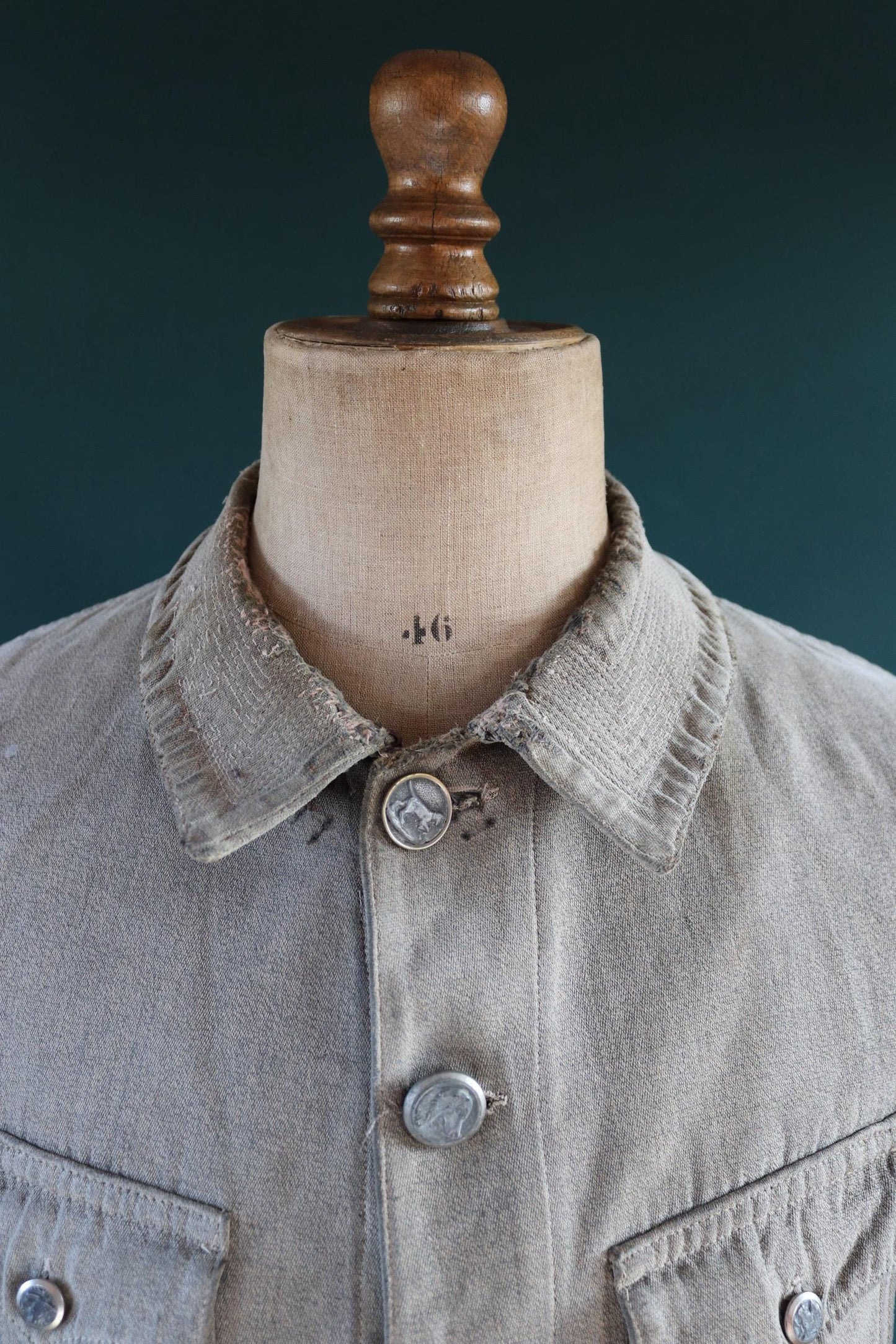 Vintage French work jacket 1930s 1940s grey pique briarproof hunting 42” chest venery animal scene buttons workwear darned