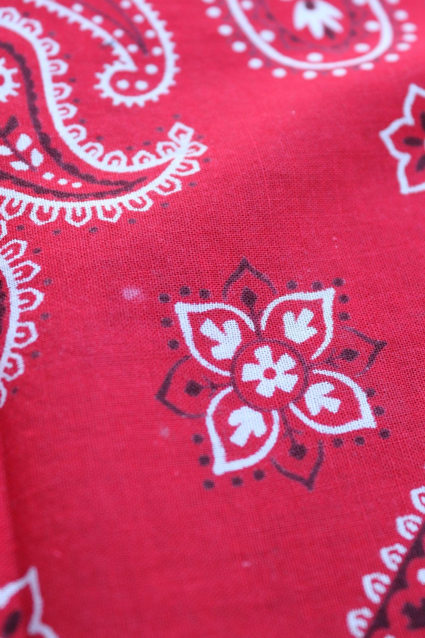 Vintage 1960s 60s trunk up Elephant brand cotton colourfast colorfast turkey red bandana pocket square neckerchief paisley Davis Catterall