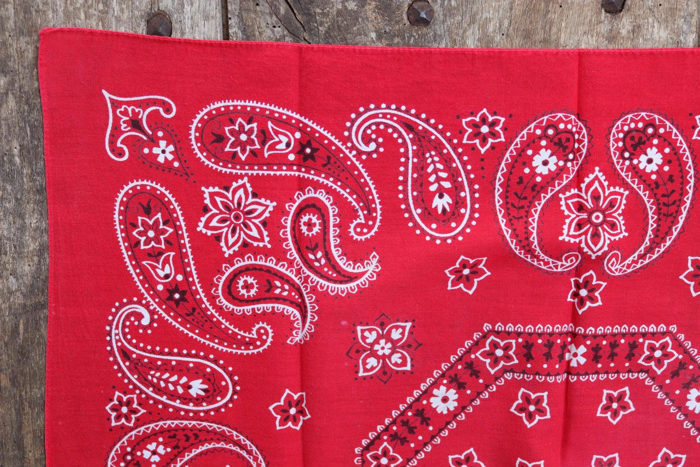 Vintage 1960s 60s trunk up Elephant brand cotton colourfast colorfast turkey red bandana pocket square neckerchief paisley Davis Catterall