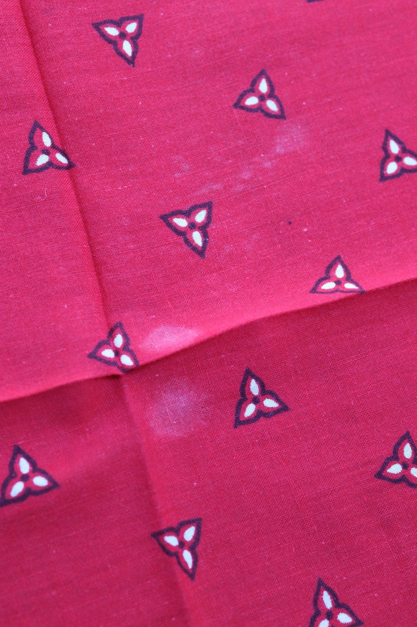 Vintage 1960s 60s turkey red printed bandana pocket square neckerchief cotton color colour fast workwear RN 14133