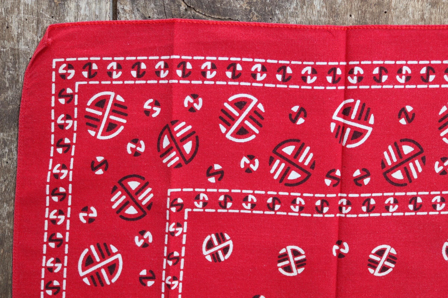 Vintage 1960s 60s turkey red printed bandana pocket square neckerchief cotton color colour fast workwear RN 13960