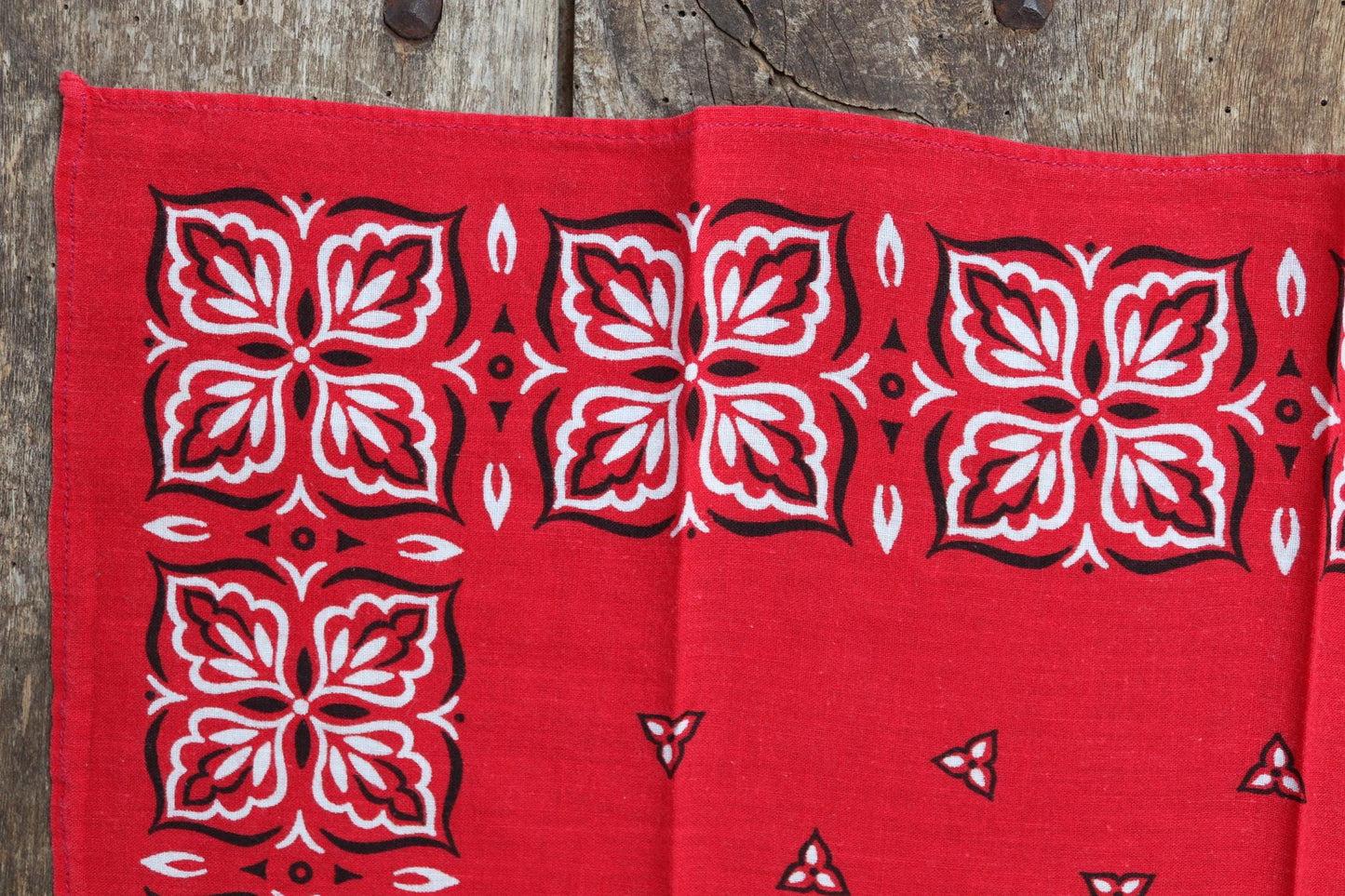 Vintage 1960s 60s turkey red printed bandana pocket square neckerchief cotton color colour fast workwear RN 14193