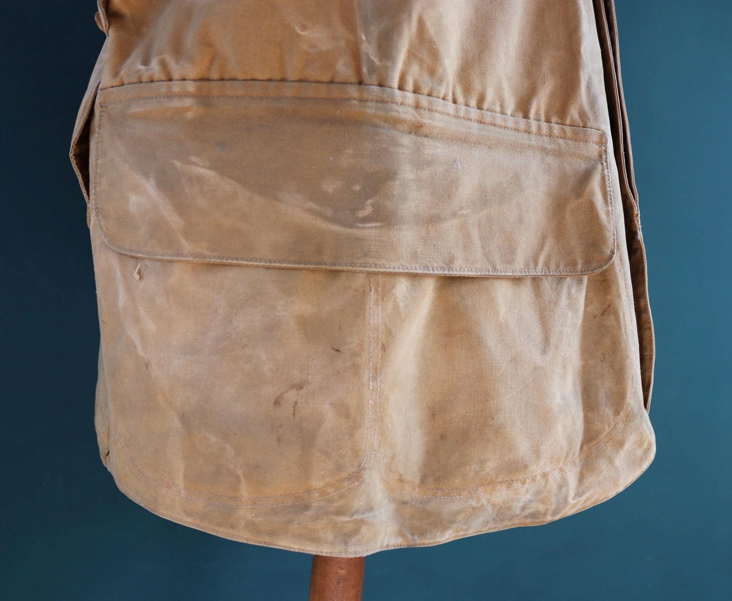 Vintage 1930s Duxbak Utica hunting jacket work workwear chore tan brown duck cotton canvas shooting American 50” chest