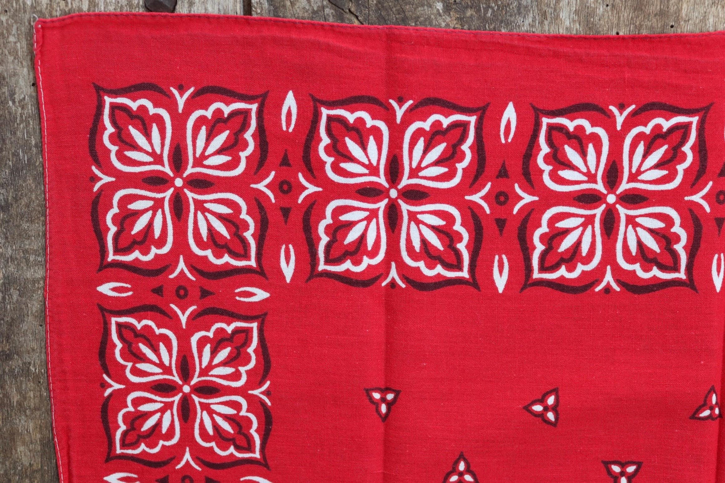 Vintage 1960s 60s turkey red printed bandana pocket square neckerchief cotton color colour fast workwear RN 14133