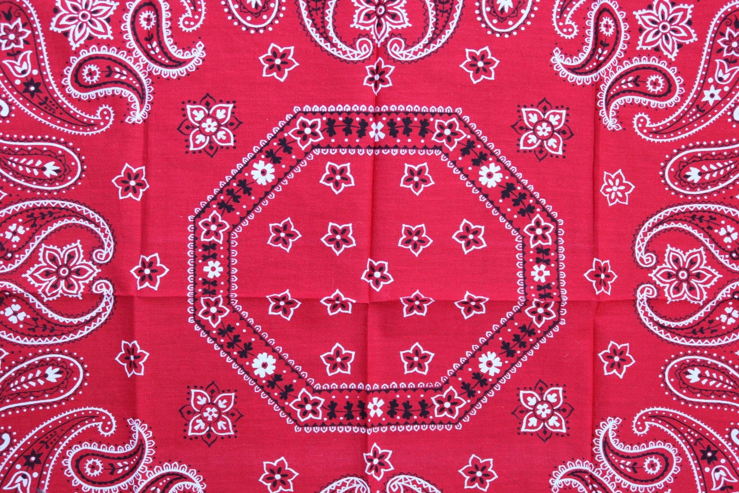 Vintage 1960s 60s trunk up Elephant brand cotton colourfast colorfast turkey red bandana pocket square neckerchief paisley Davis Catterall