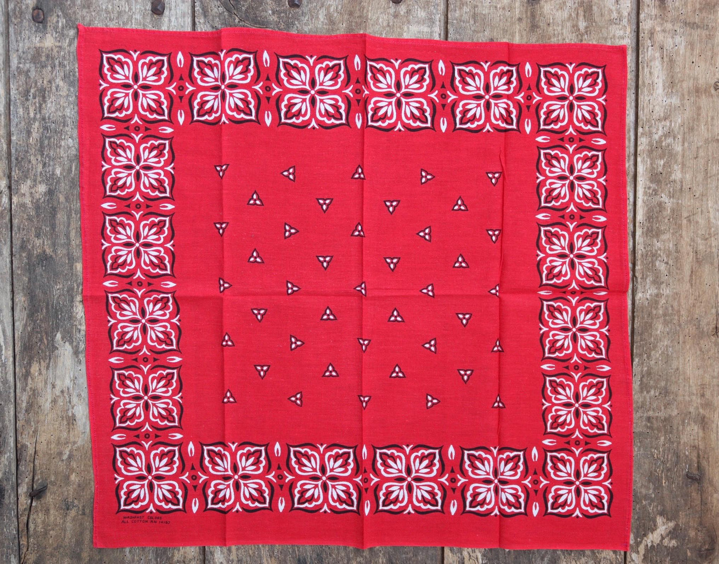 Vintage 1960s red cotton bandana - printed pocket square - workwear neckerchief - colorfast - RN 14193