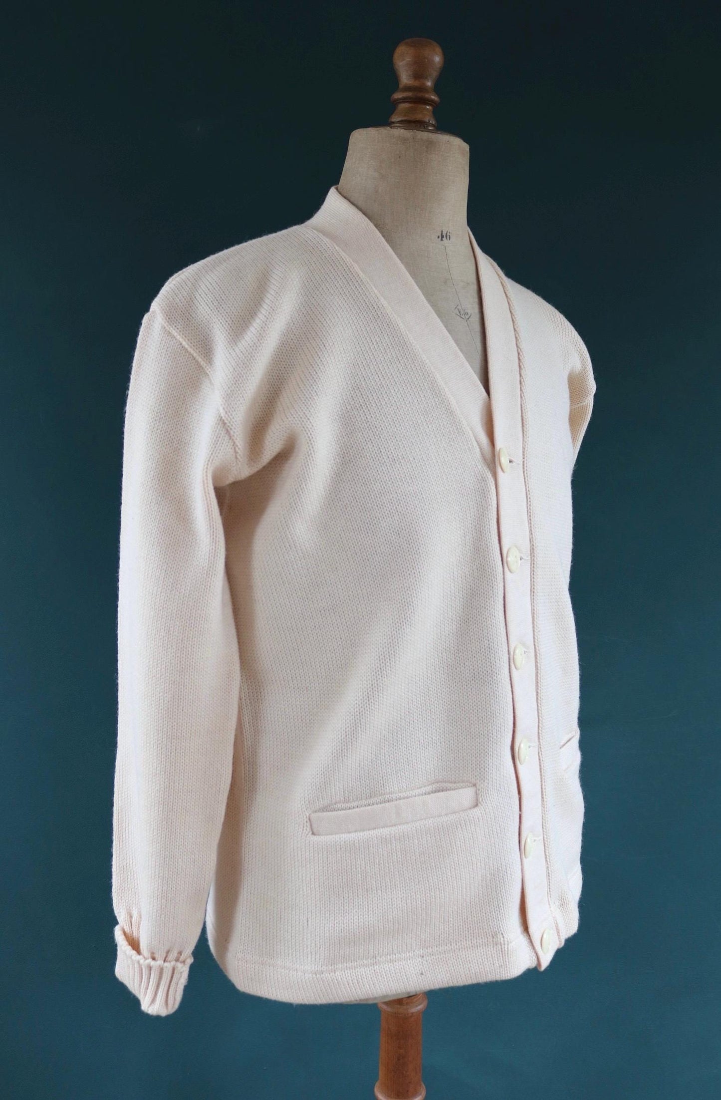 Vintage 1970s wool varsity sweater - white knitted jumper - American Ivy League cardigan - mod knitwear - 42” chest