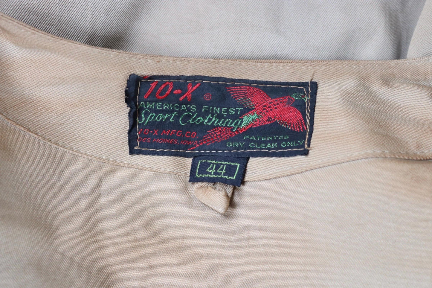 Vintage 1960s 60s khaki brown 10-X hunting shooting rifle jacket chain stitch club patch 44” chest half belt