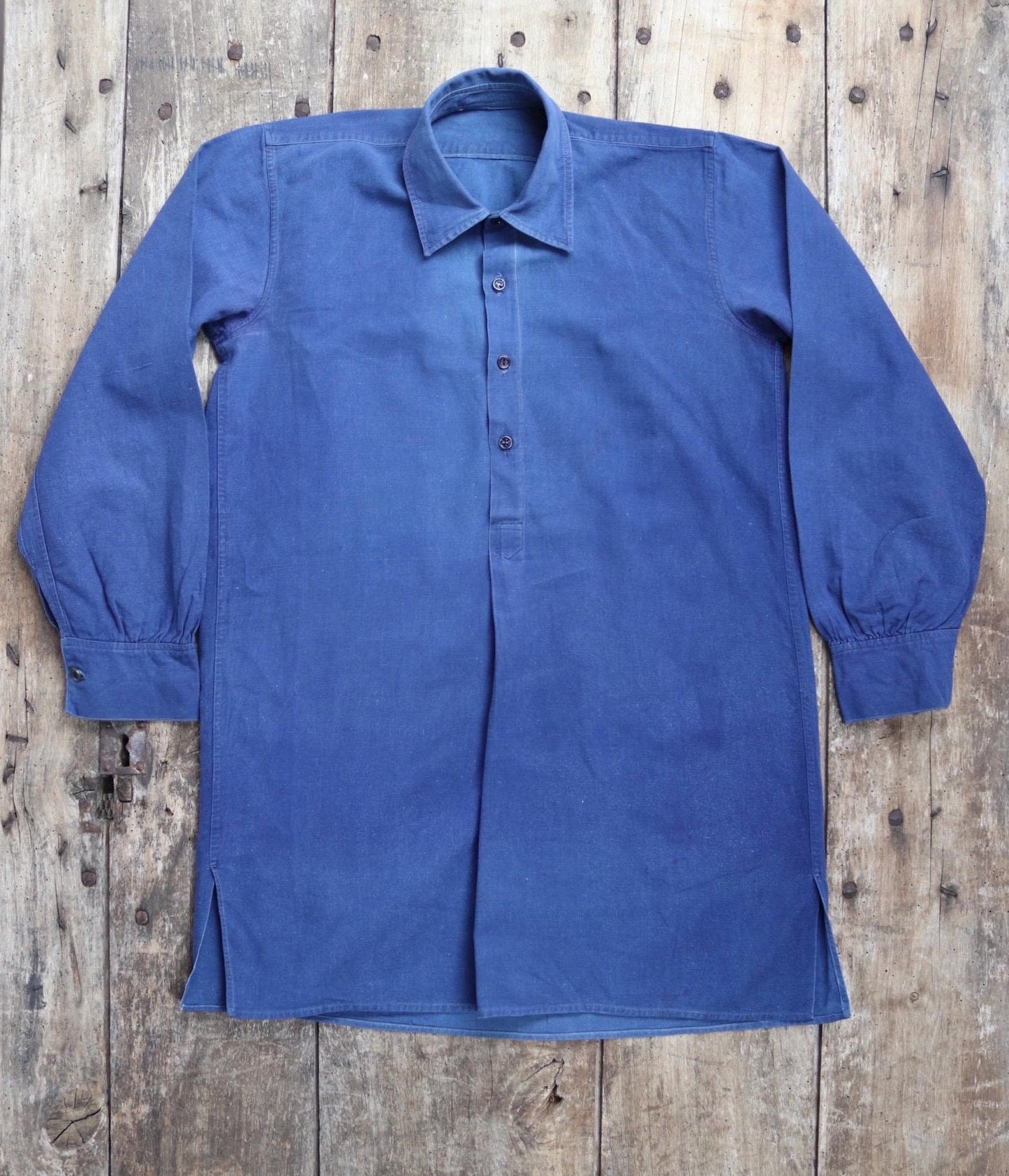 Vintage French workwear shirt 1940s indigo blue cotton work smock pop over 40” chest chore sun faded