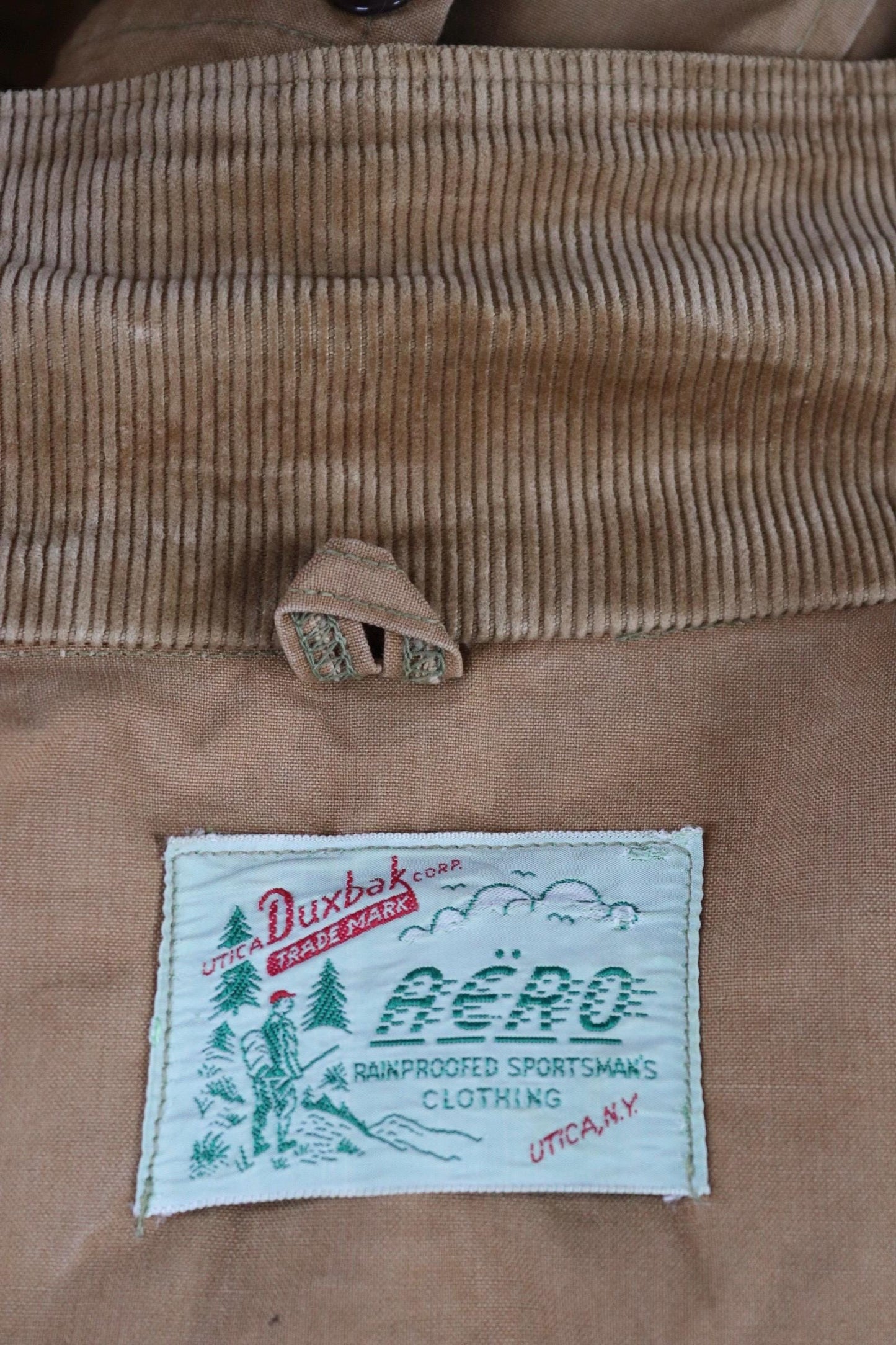 Vintage 1940s 40s Duxbak Utica Aero tan brown duck cotton canvas jacket hunting shooting American 48” chest work workwear chore