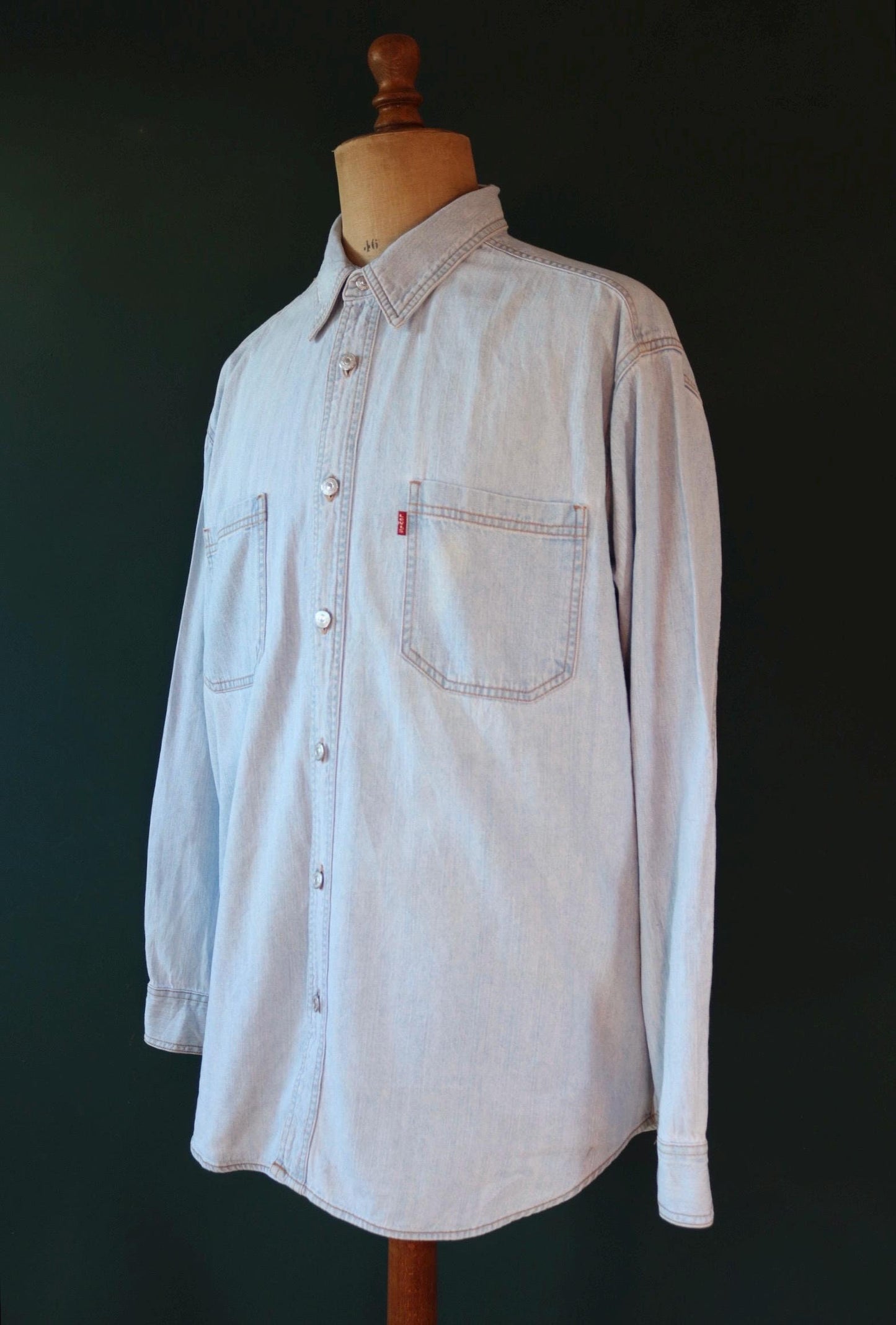 Vintage Levis Levi Strauss pale blue chambray denim shirt cowboy western 50" chest red tab