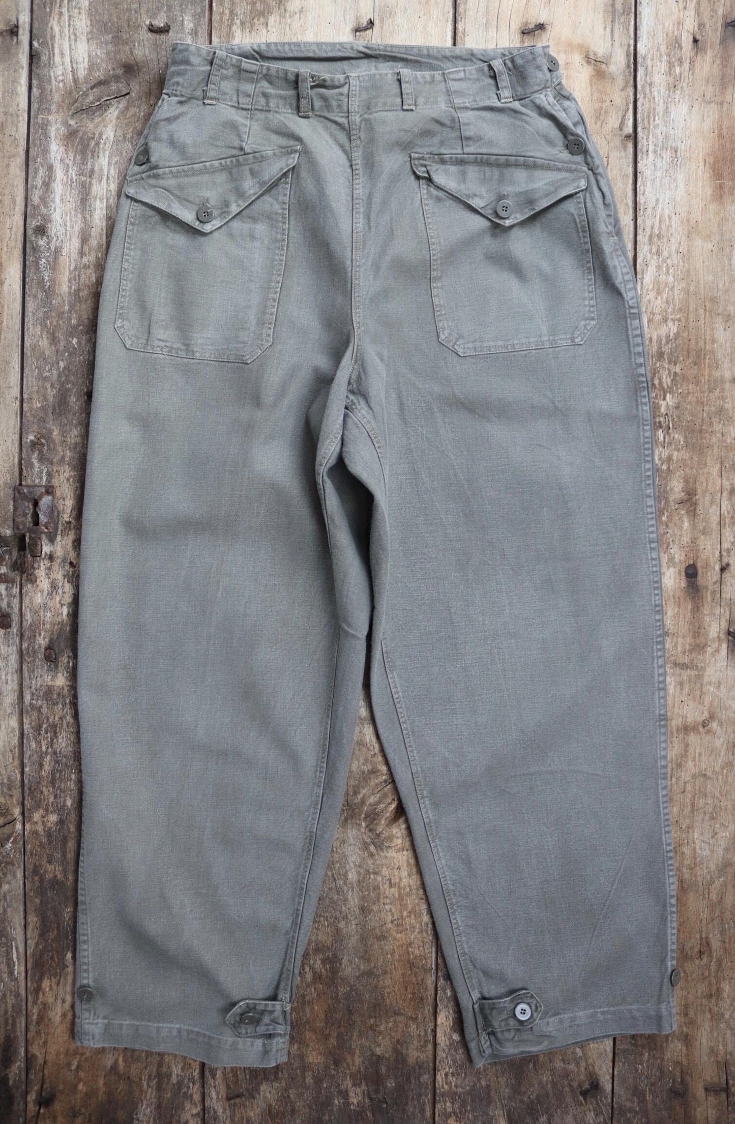 Vintage 1940s 1950s Swedish cargo trousers pants military women’s cotton twill utility workwear work chore 29” 31” x 28”